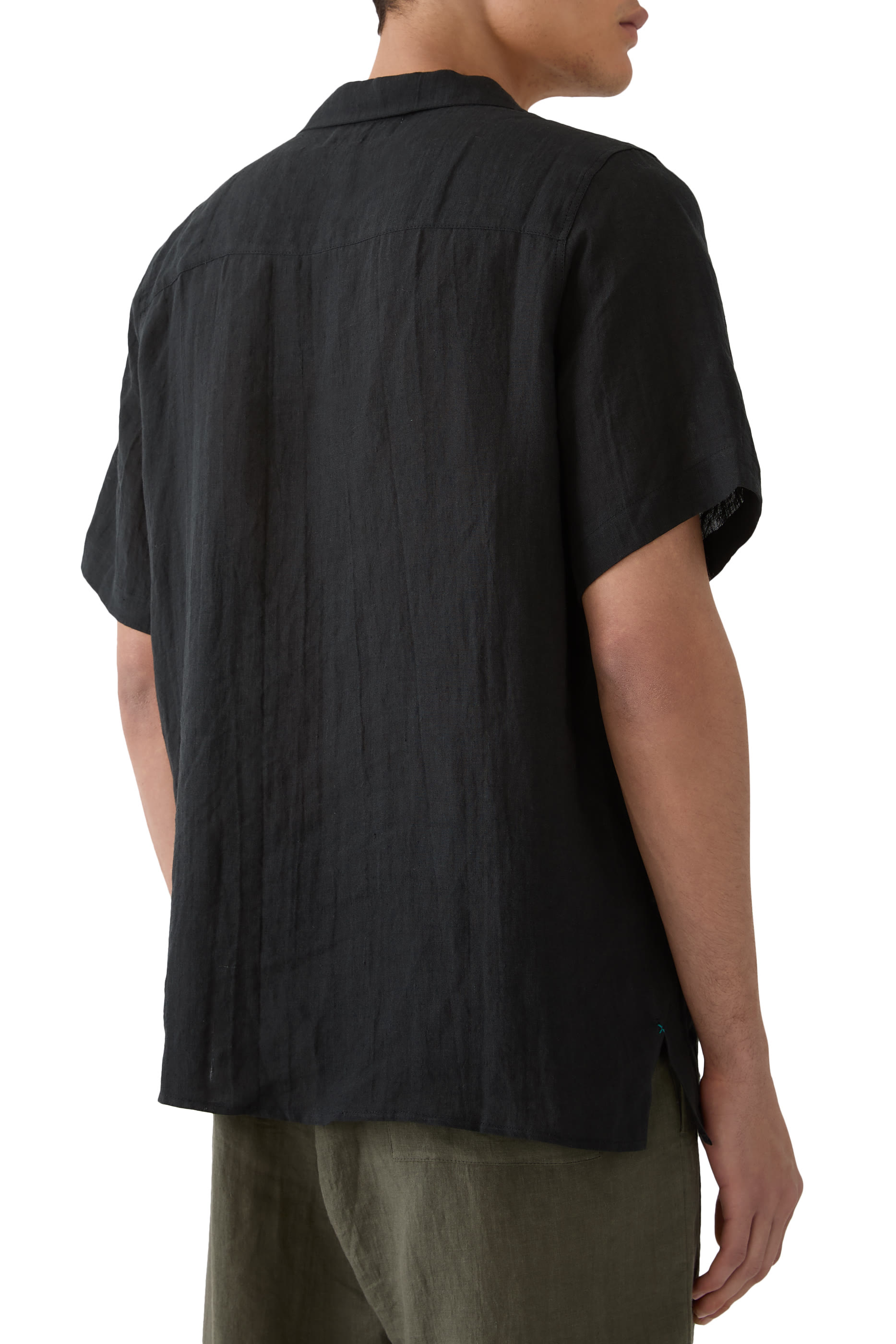 قميص بياقة بطية