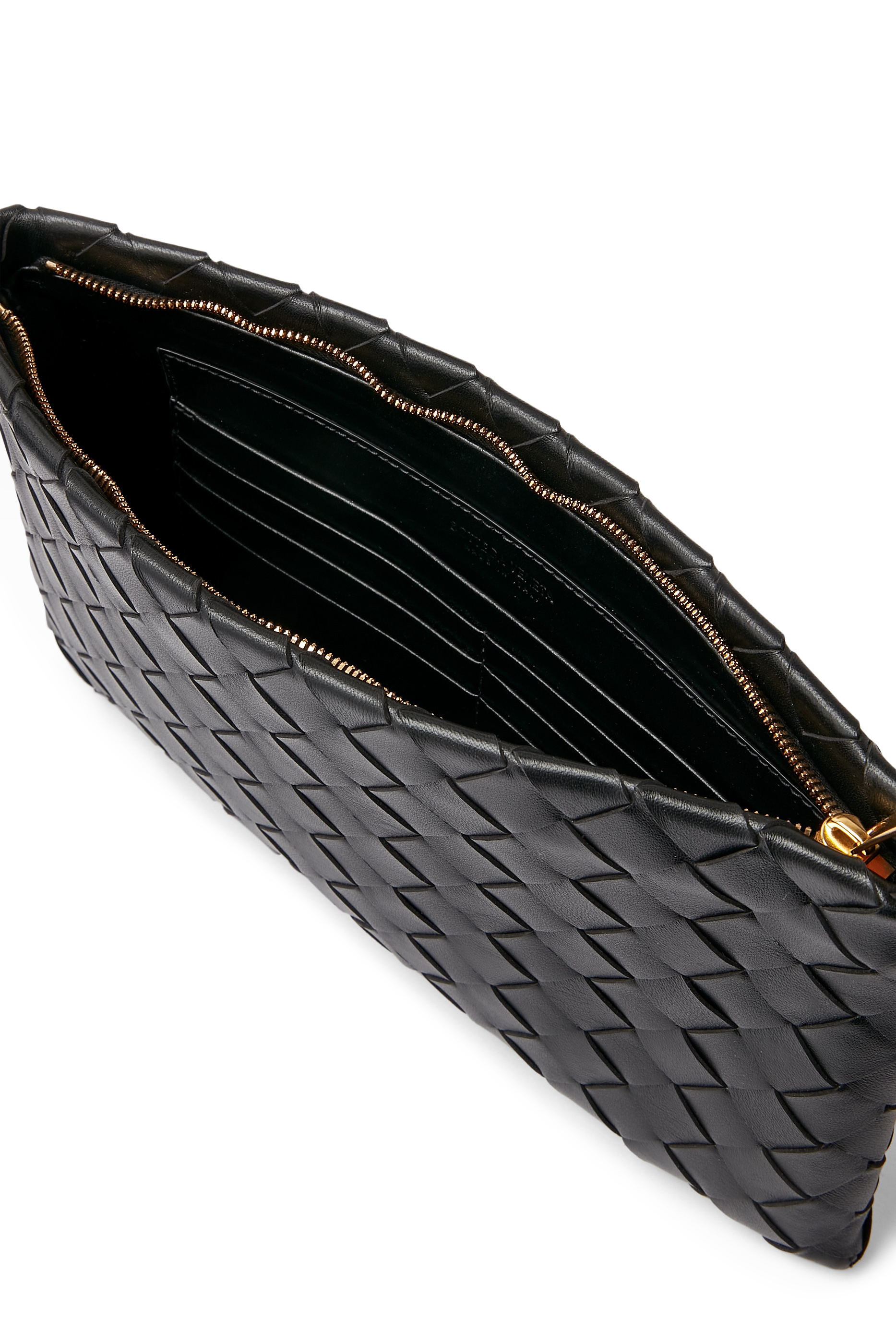 حقيبة صغيرة بتصميم مجدول