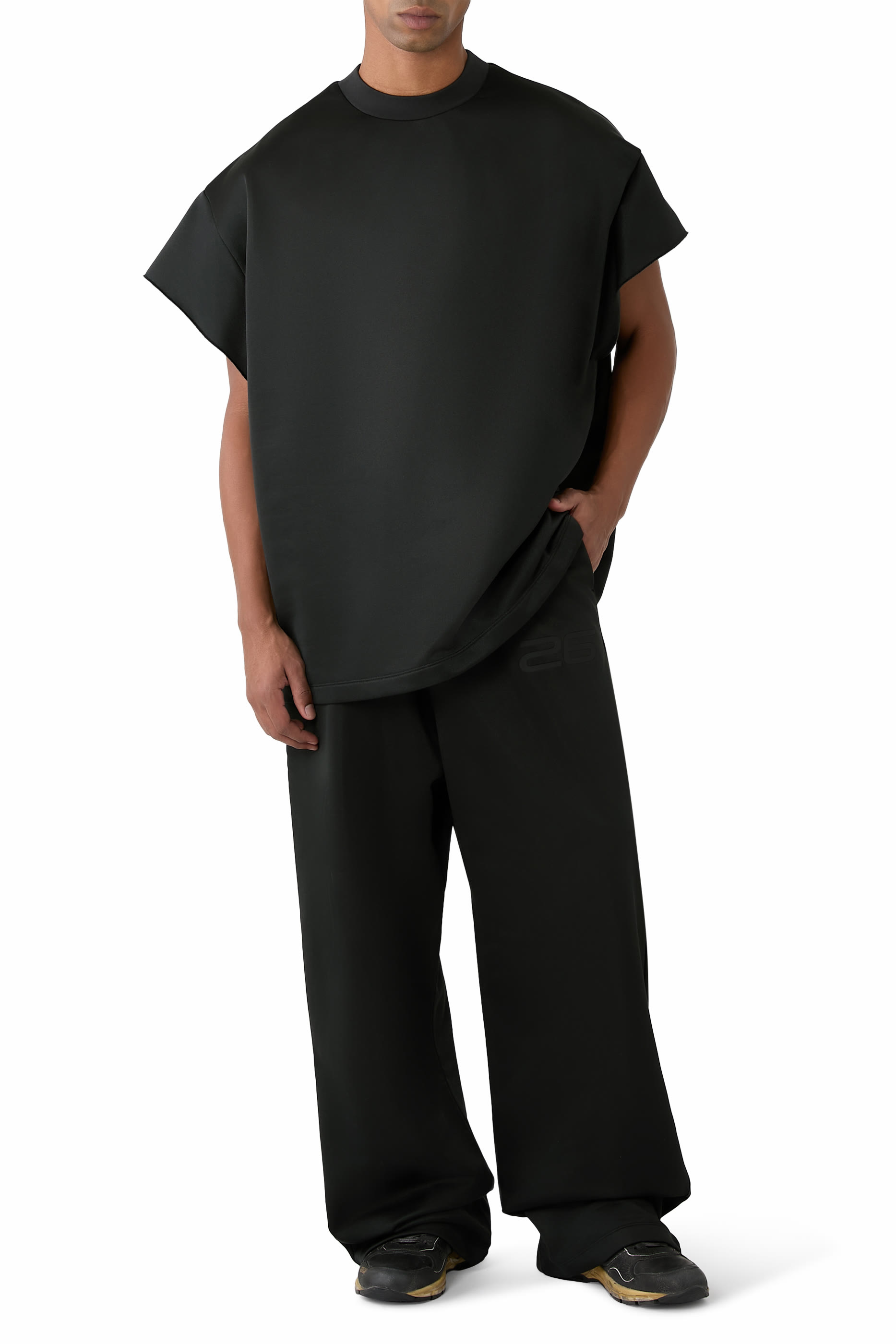 تيشيرت ماسل بتصميم من التسعينات صوف ستان