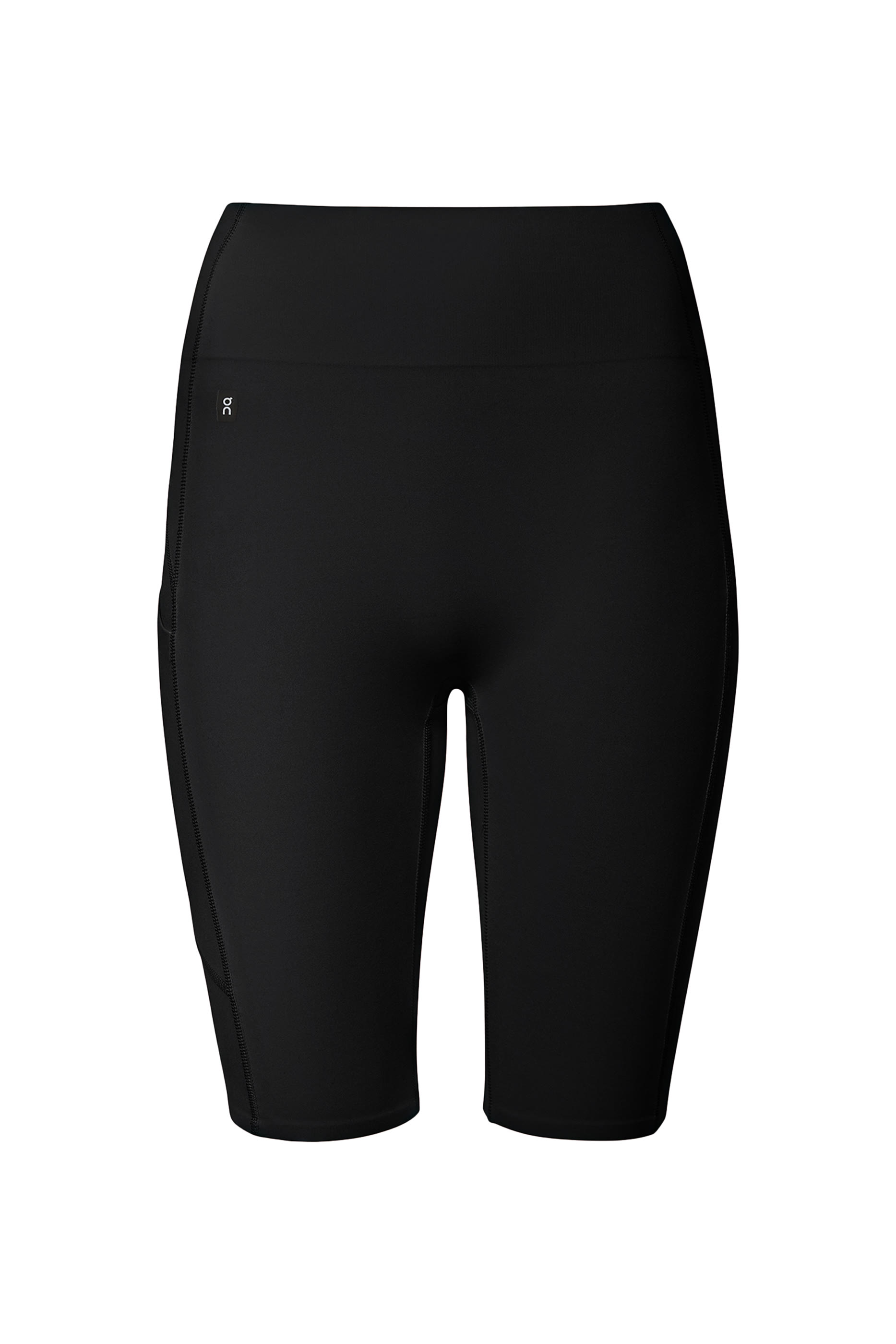 شورت ضيق من ستوديو