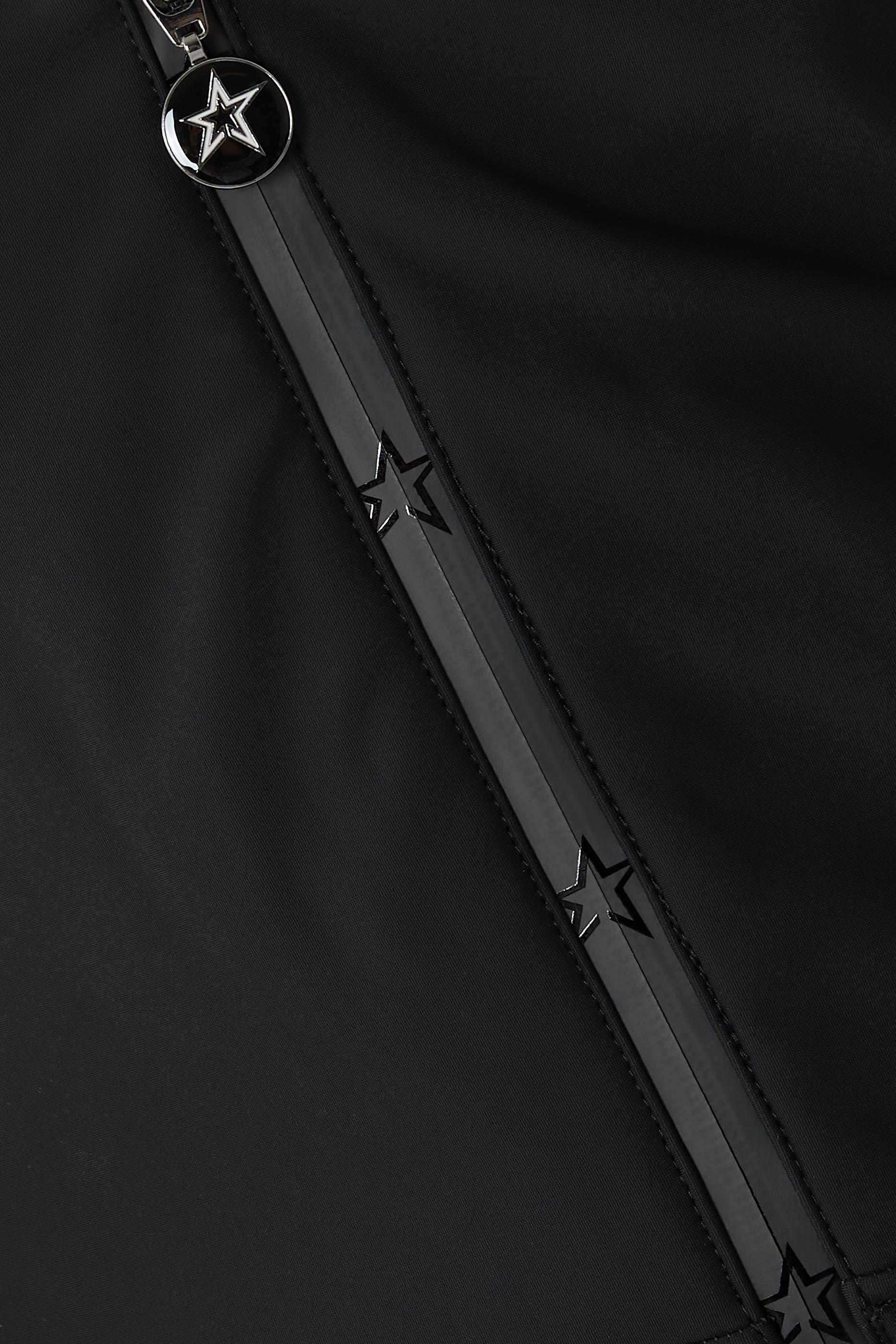 بنطال تزلج جاي جي بصدرية