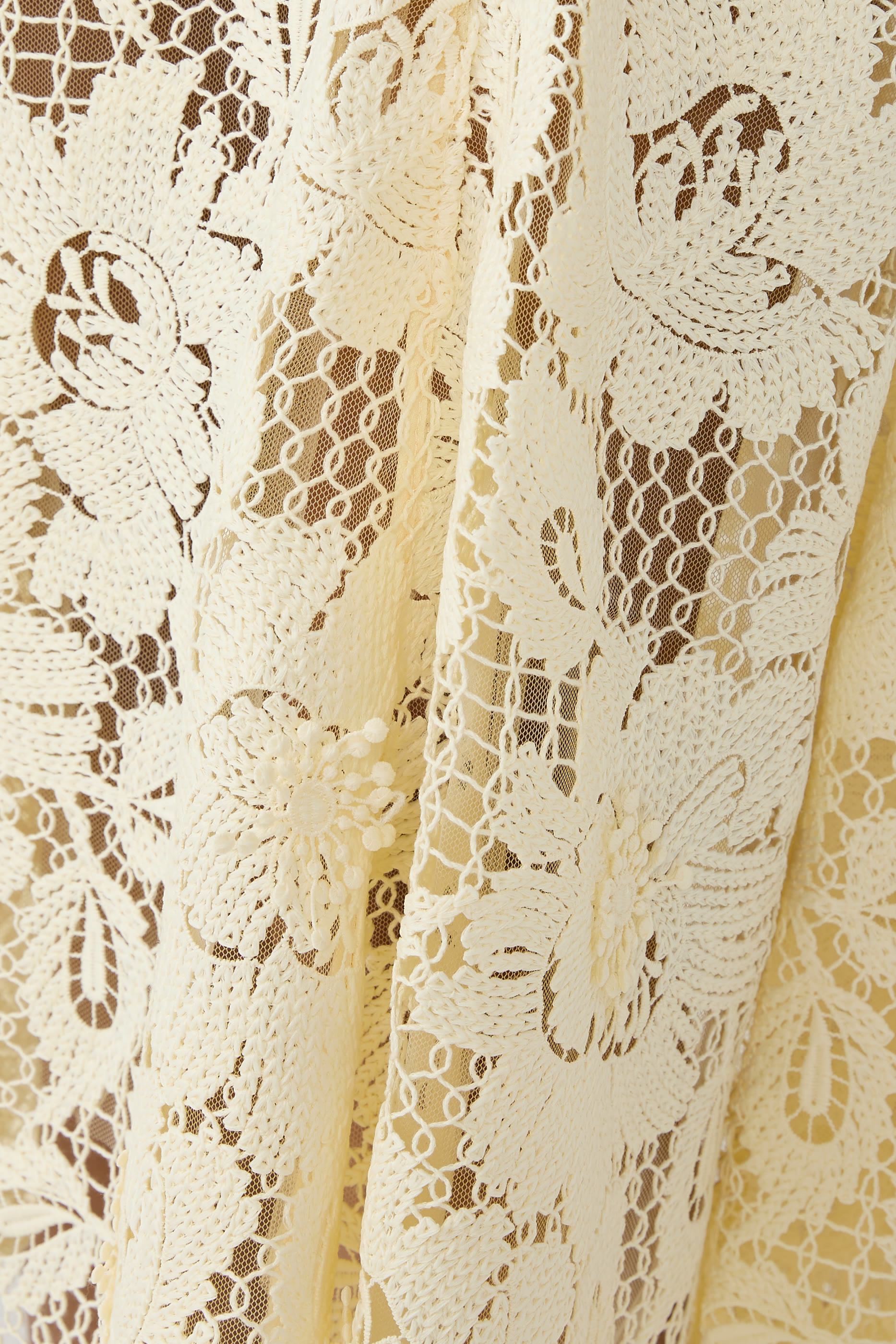 فستان متوسط الطول كروشيه دانتيل