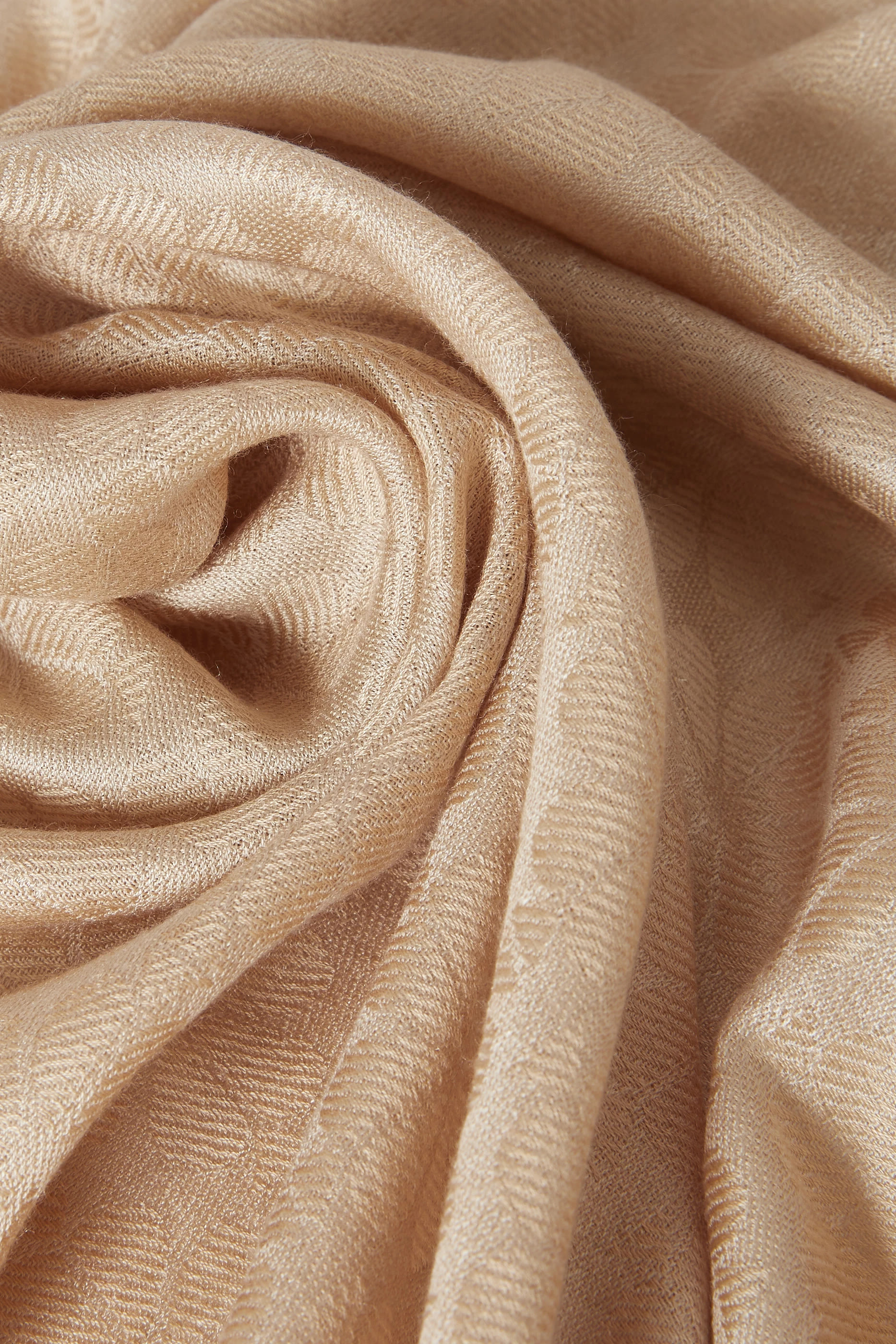 وشاح سبايد مزين بنقشة أزهار