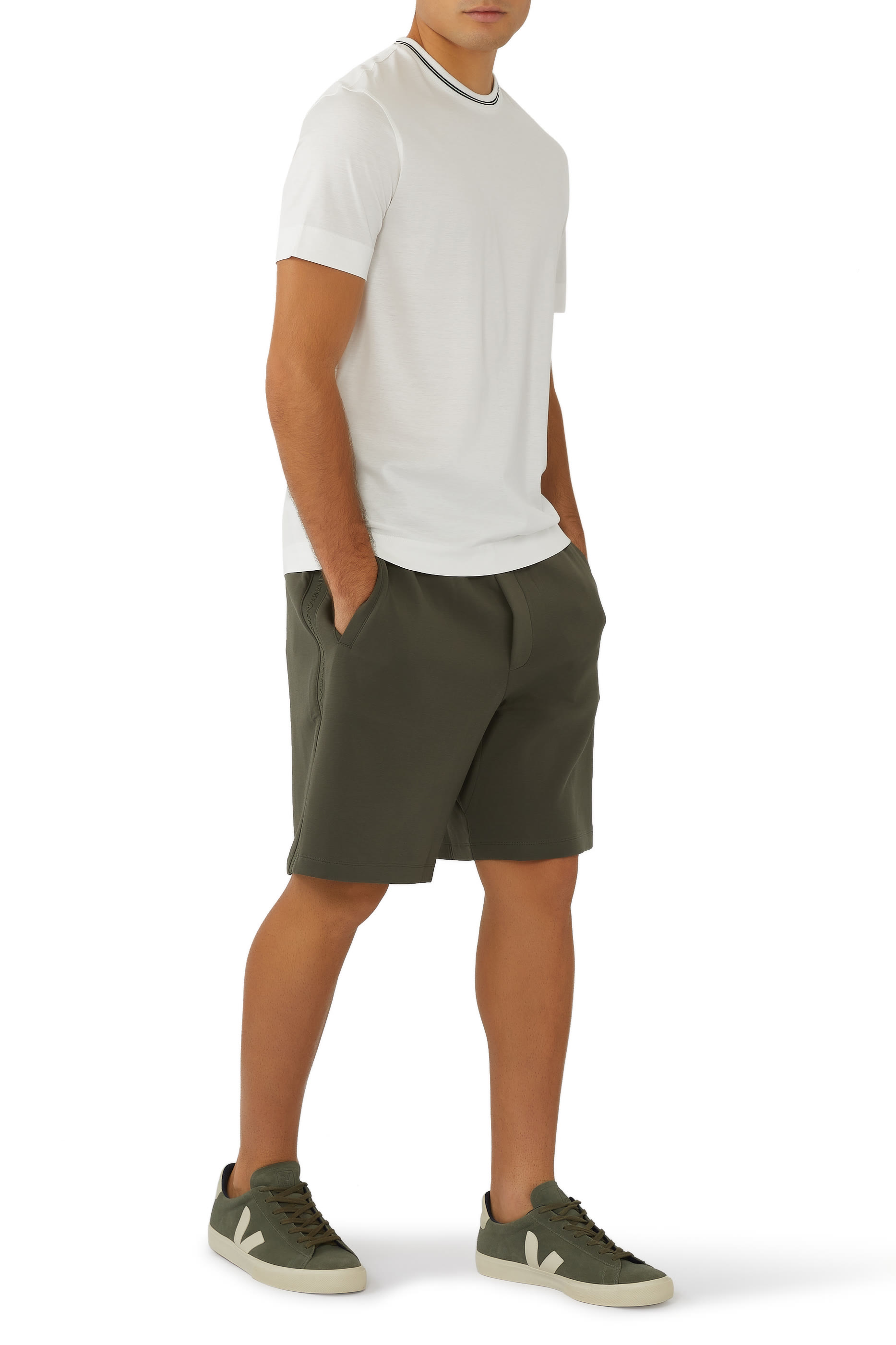 شورت بحزام خصر بشعار الماركة