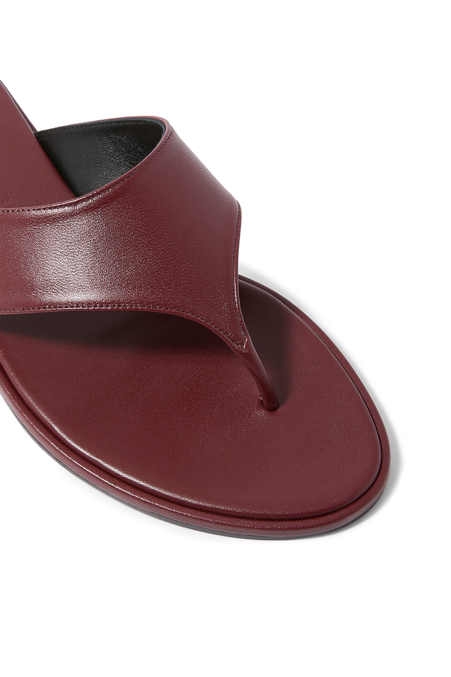 حذاء أمايا بنعل مسطح