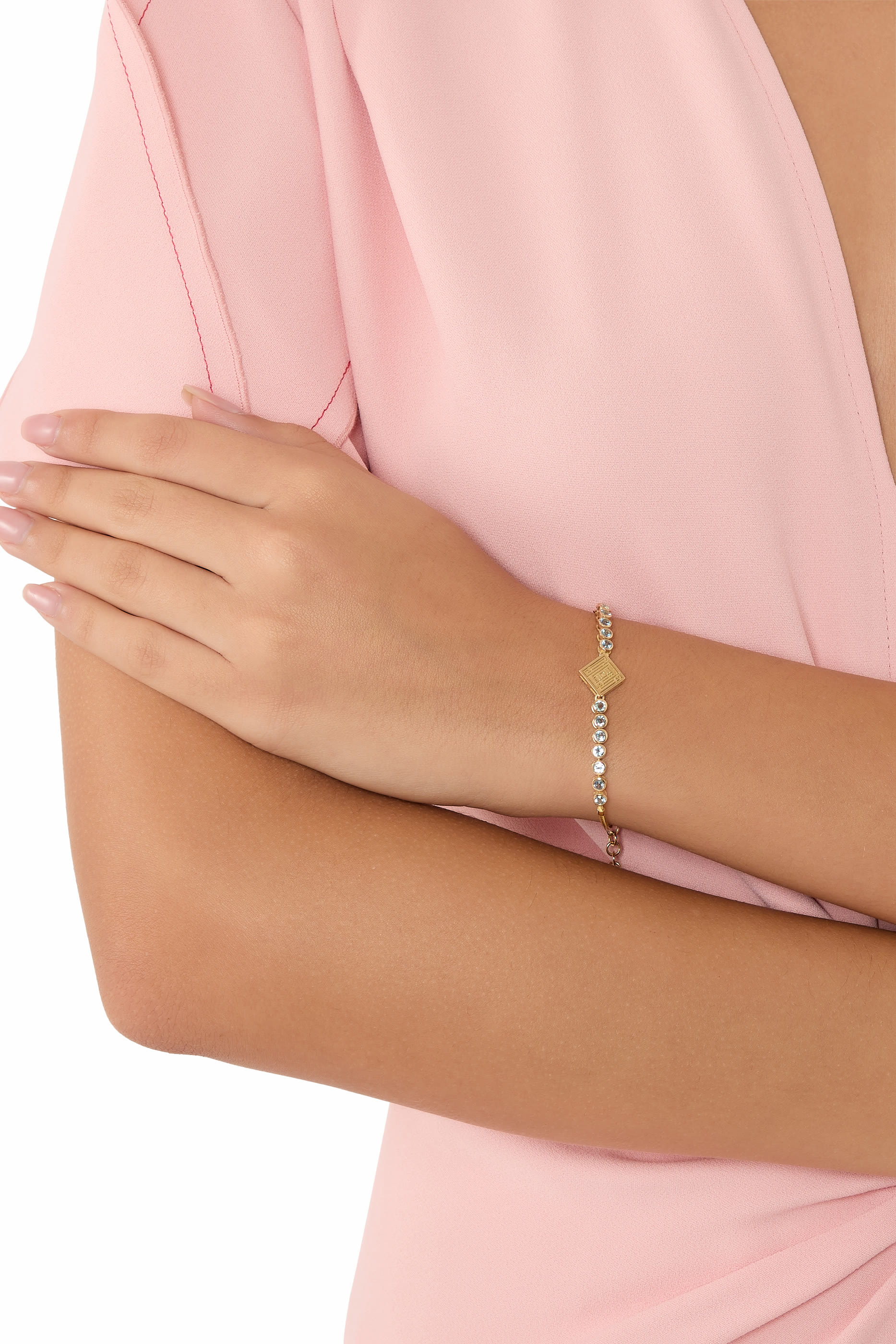 سوار بخط كوفي مرصع بحجر التوباز، ذهب أصفر عيار 18