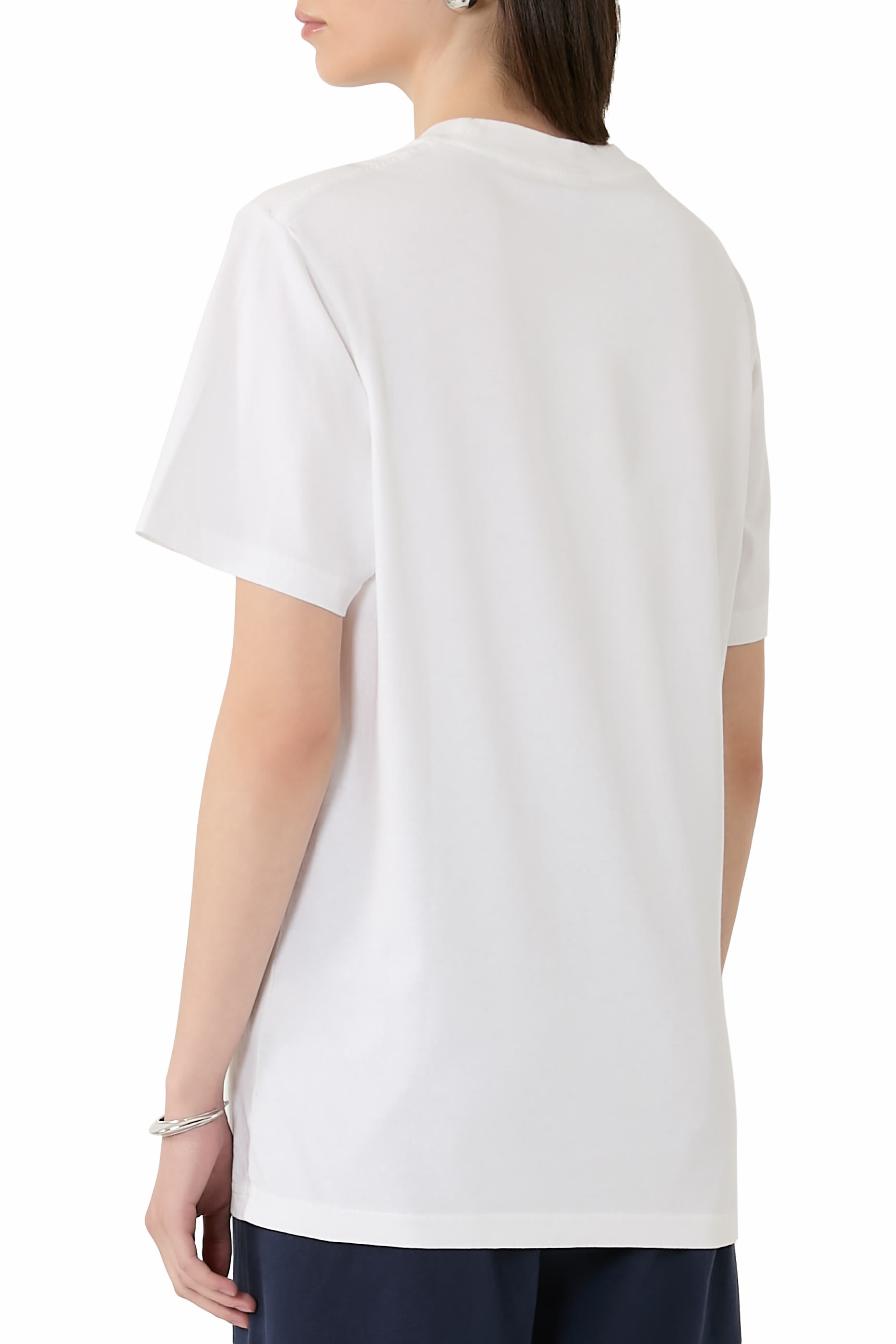 تيشيرت فيريتاس بياقة ضيقة