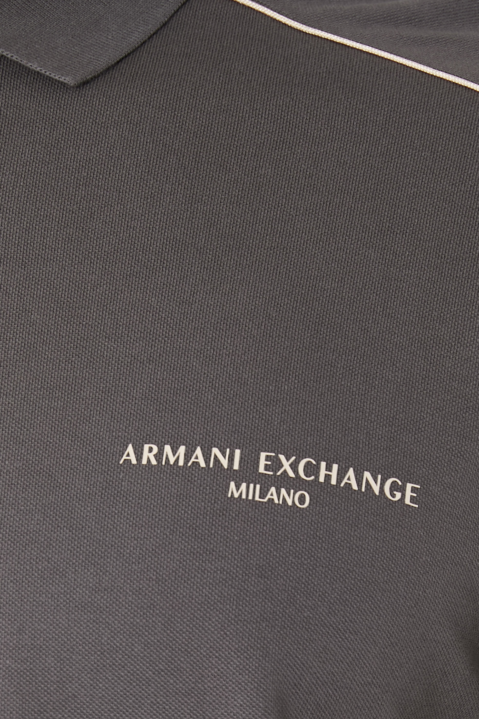 قميص بولو بتصميم جامعي