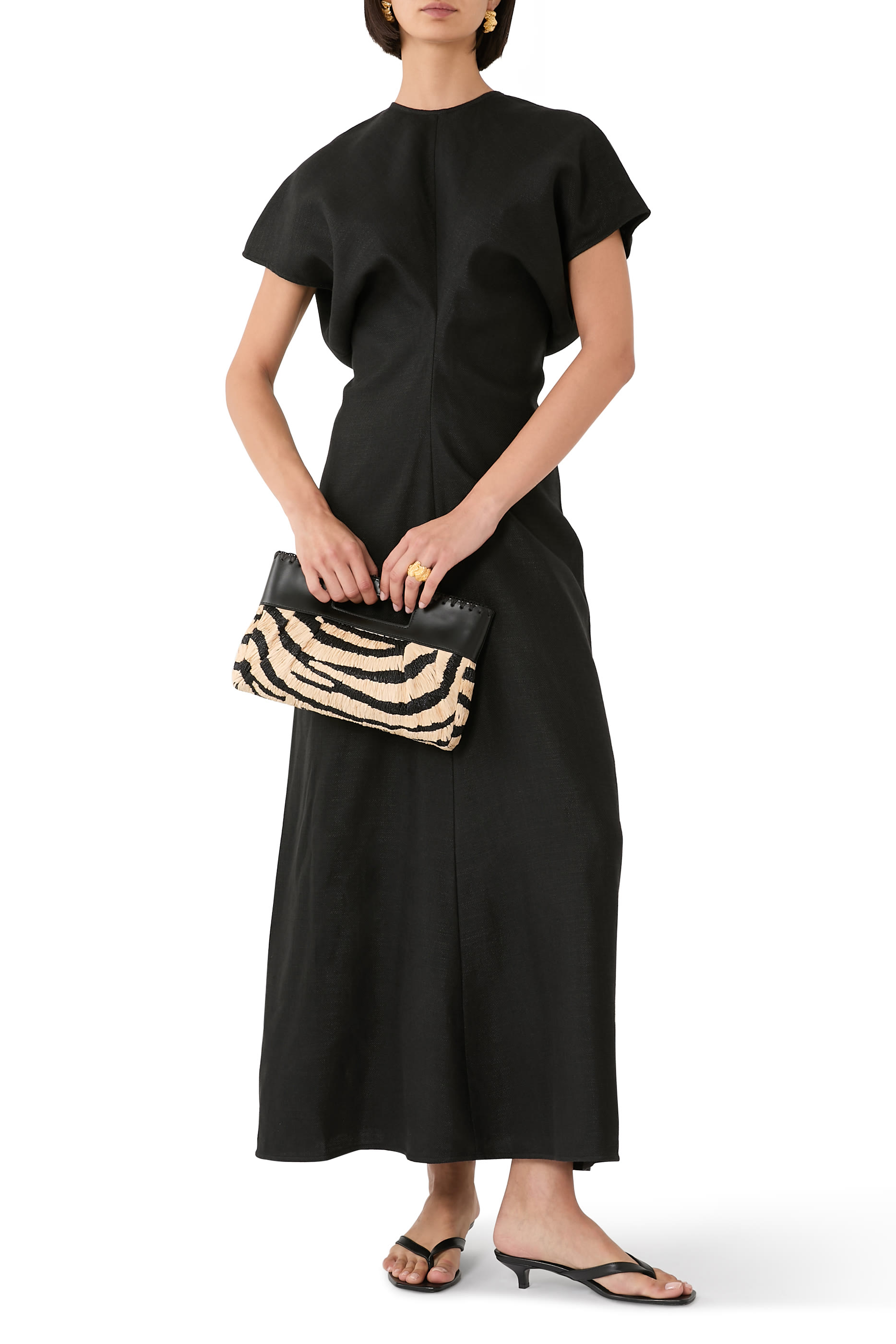 فستان بخصر فضفاض