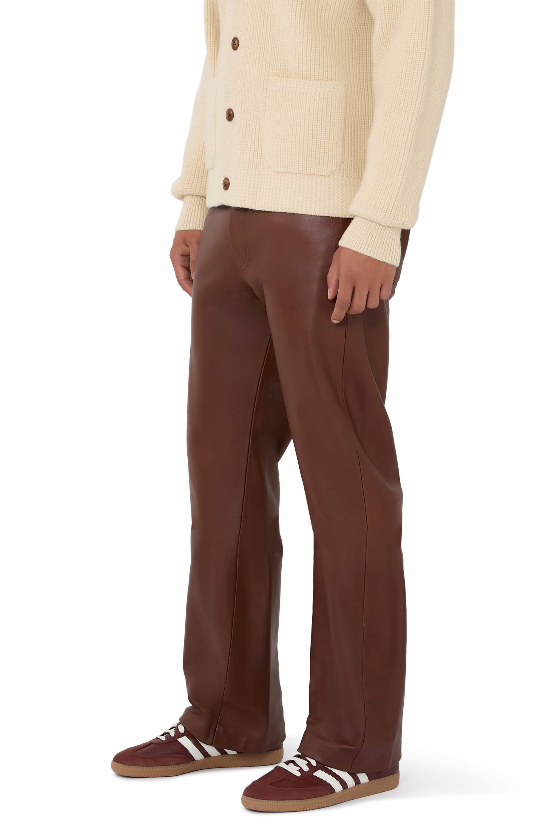 سنيكرز سامبا أو جي