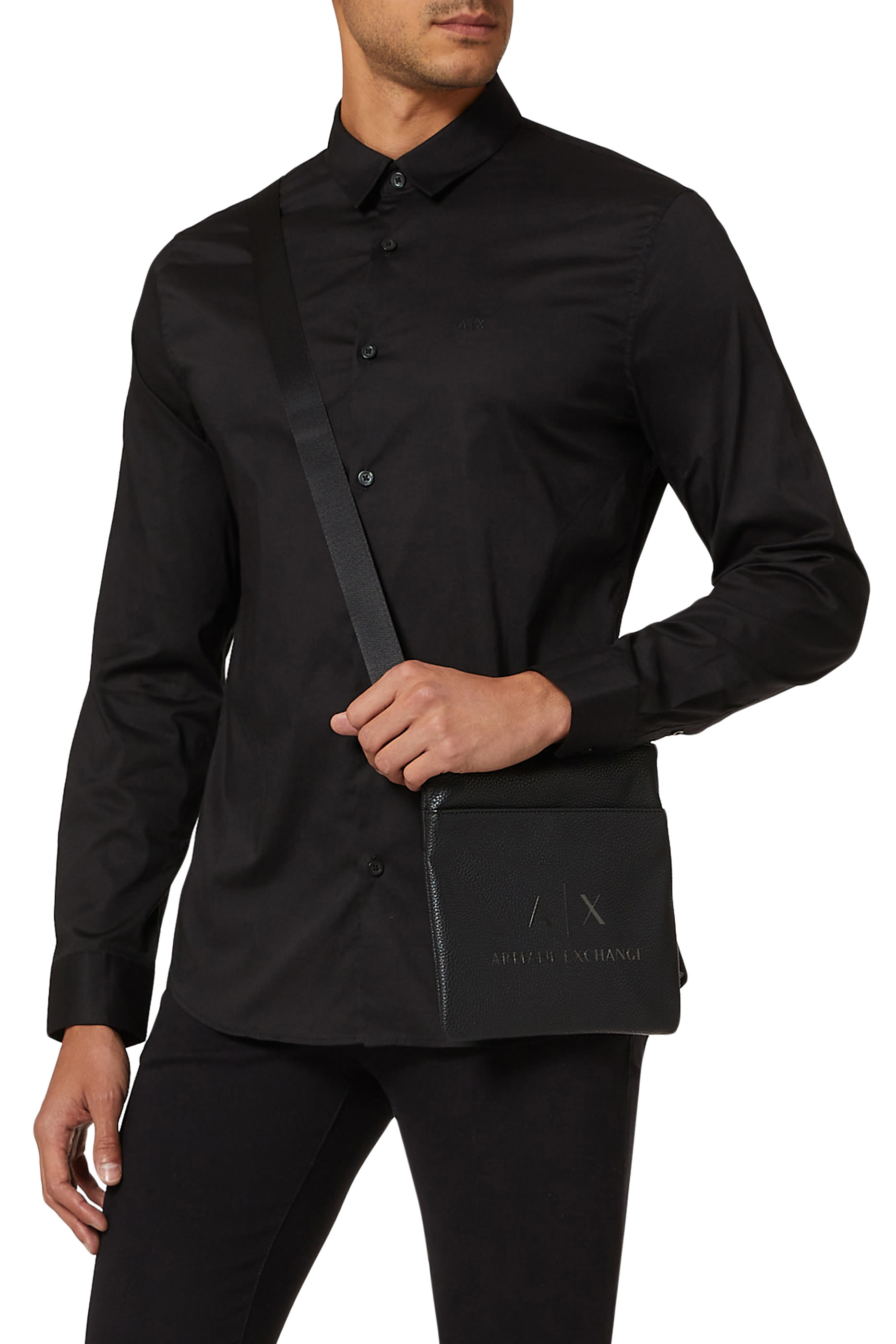 قميص قطن بوبلين مطاطي بقصة ضيقة