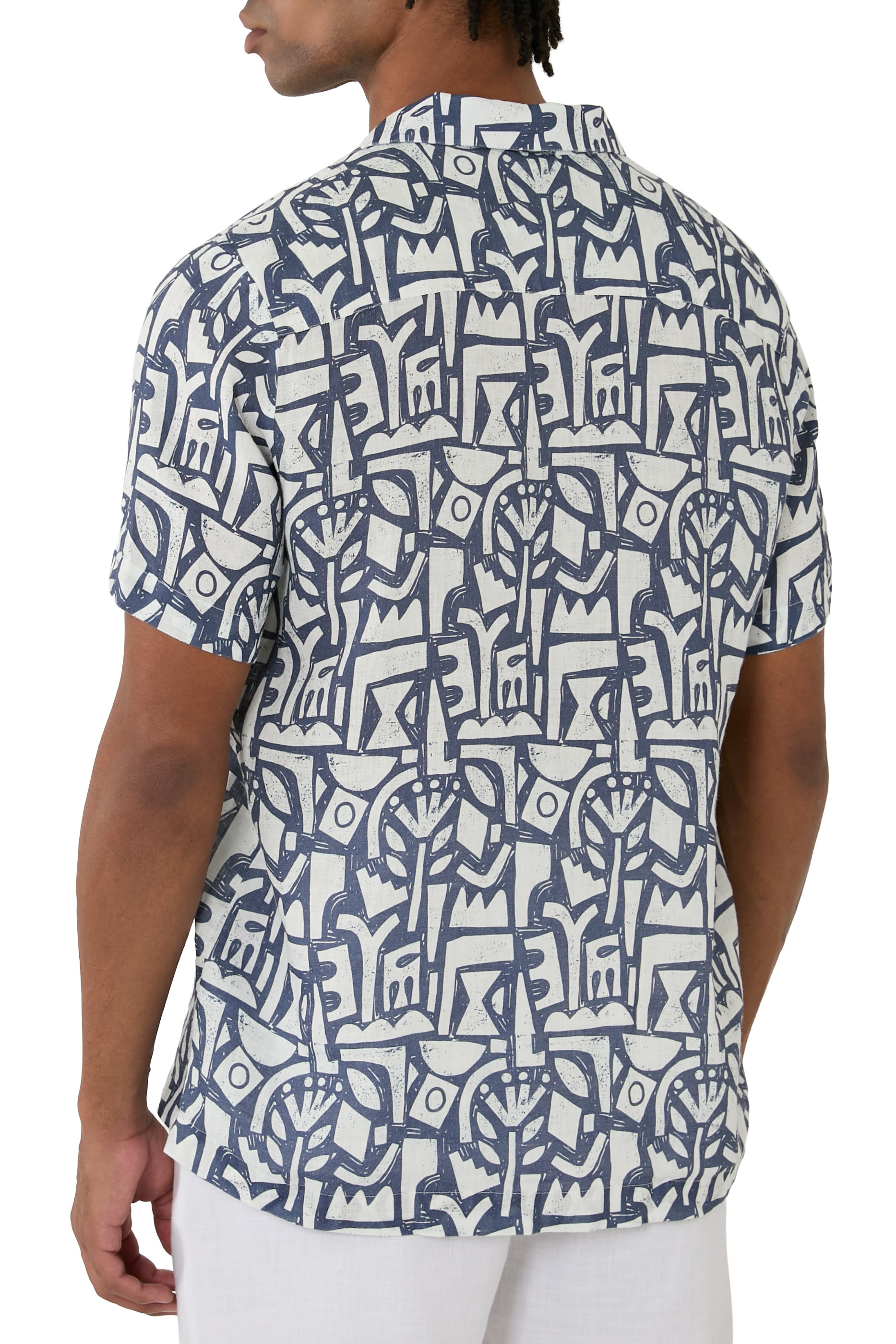 قميص مارس بنقشة