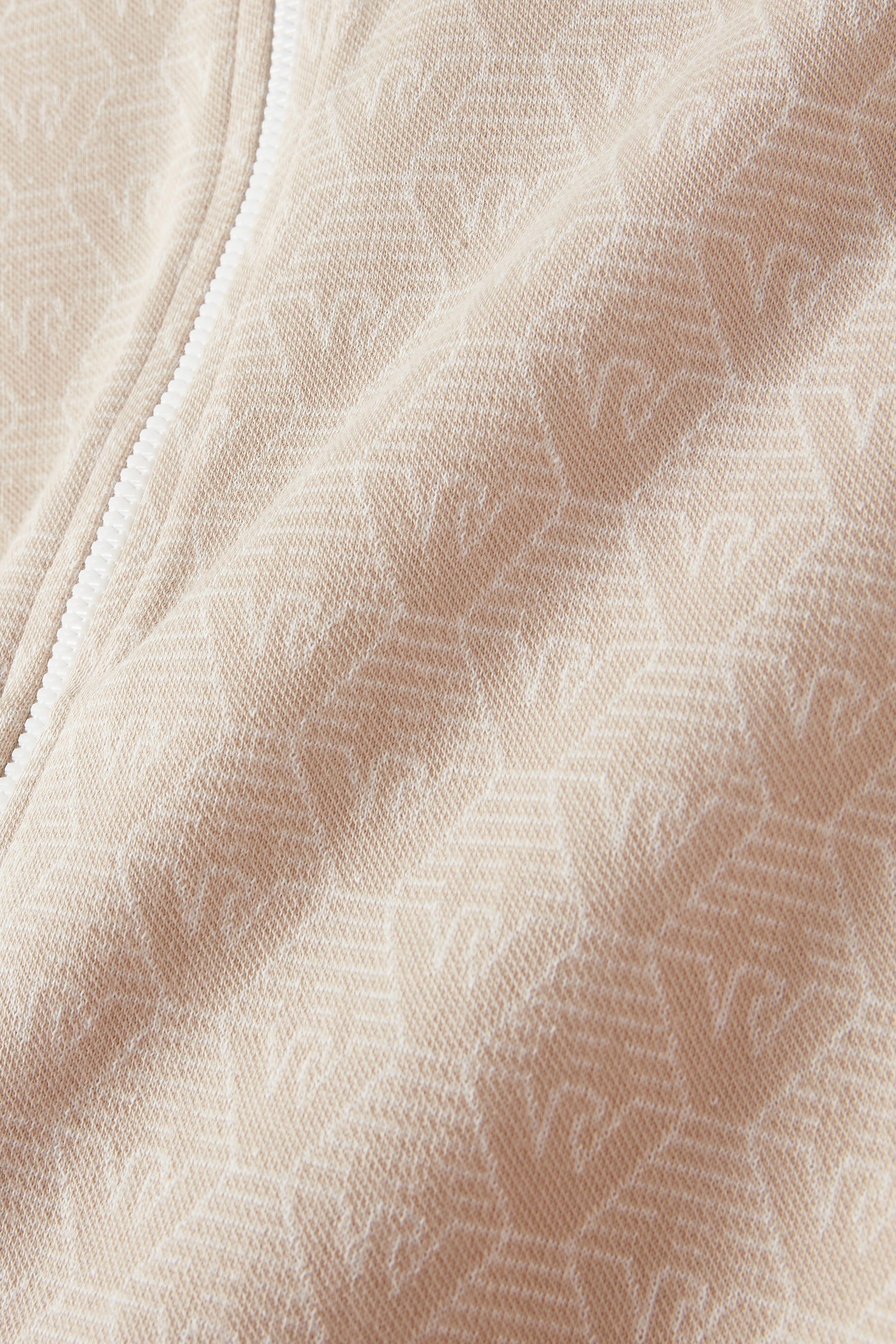 سويت شيرت بغطاء رأس للأطفال