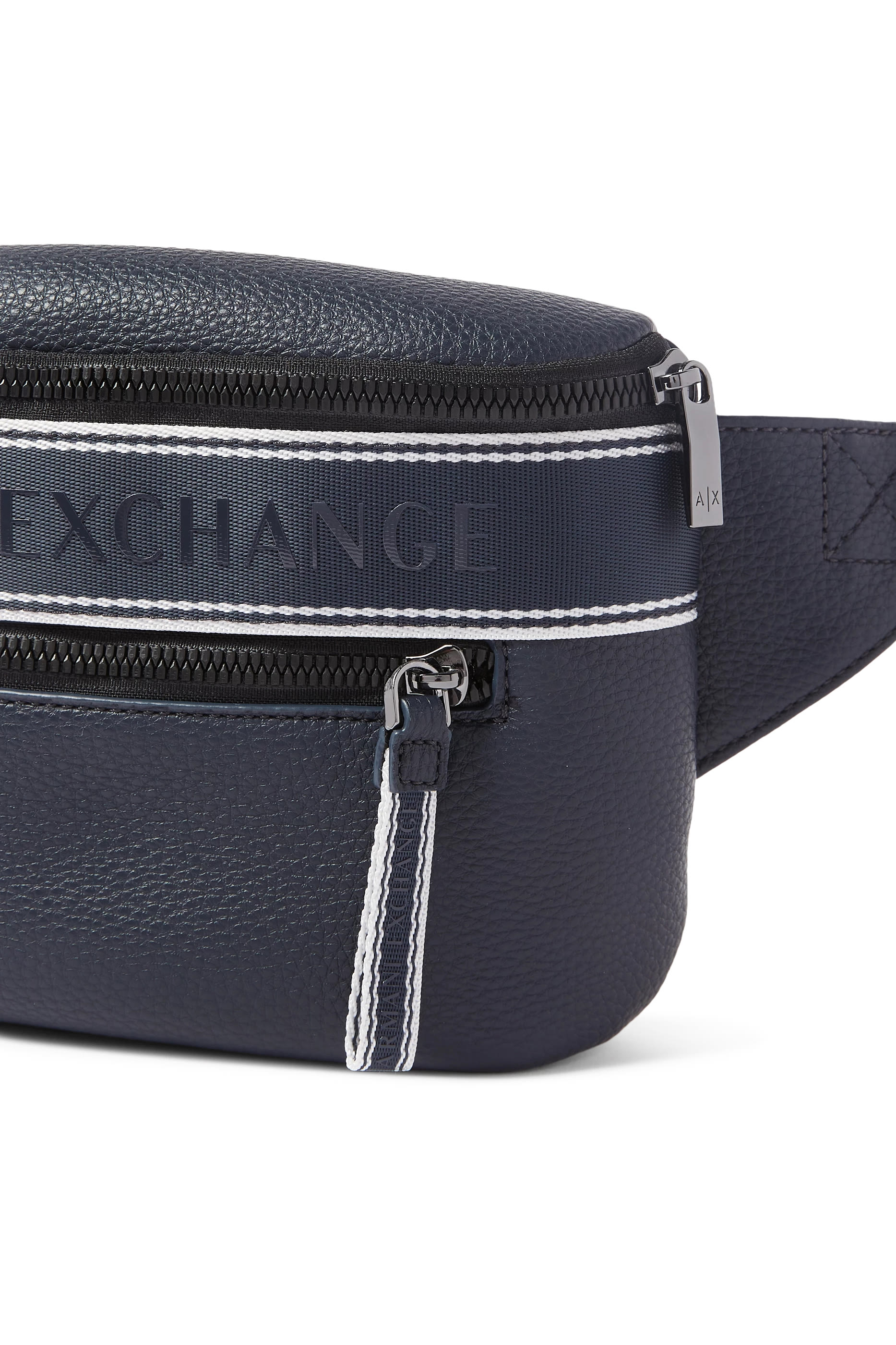 حافظة مستلزمات تجميل إيان