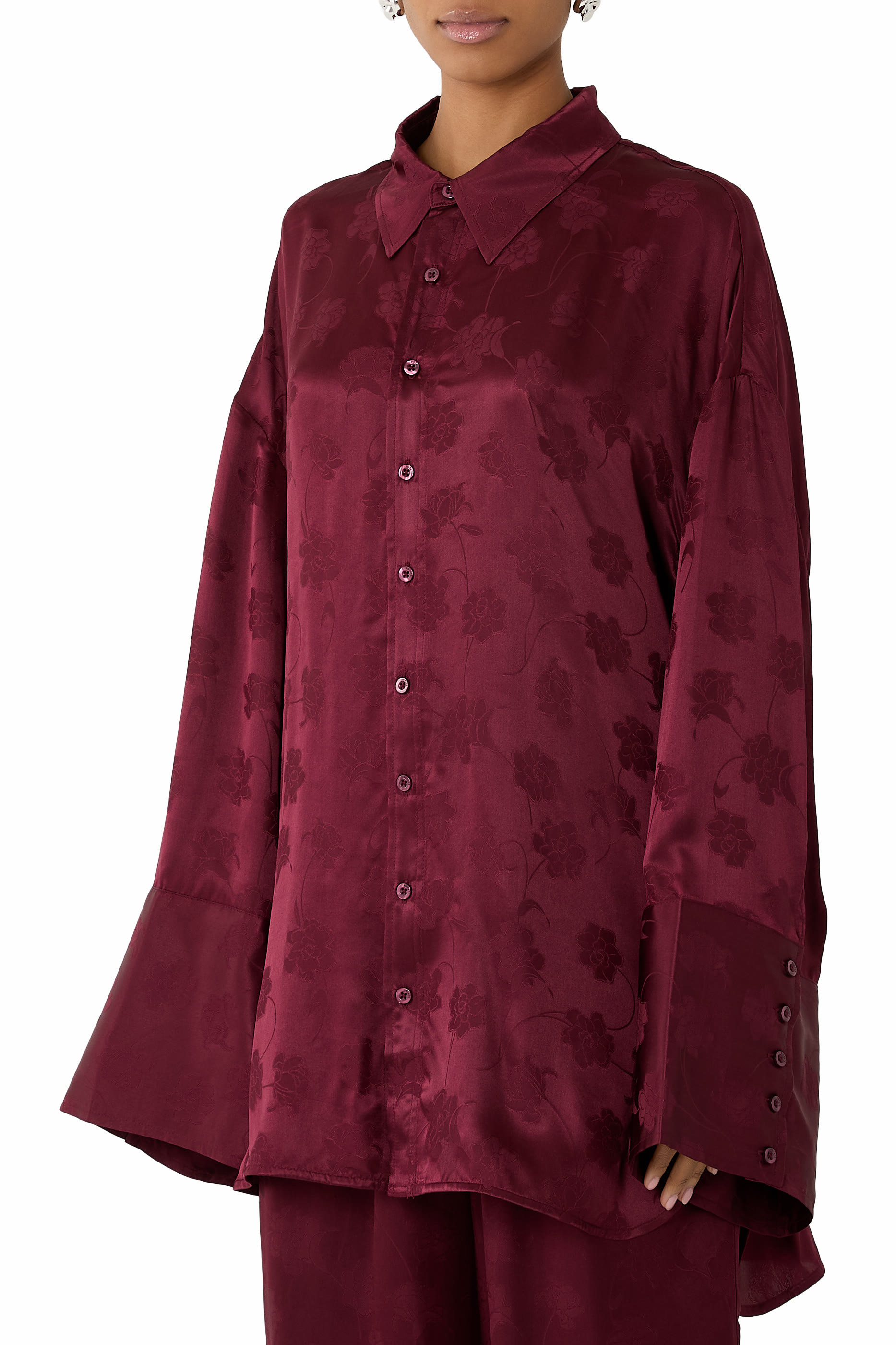 قميص بقصة فضفاضة حرير