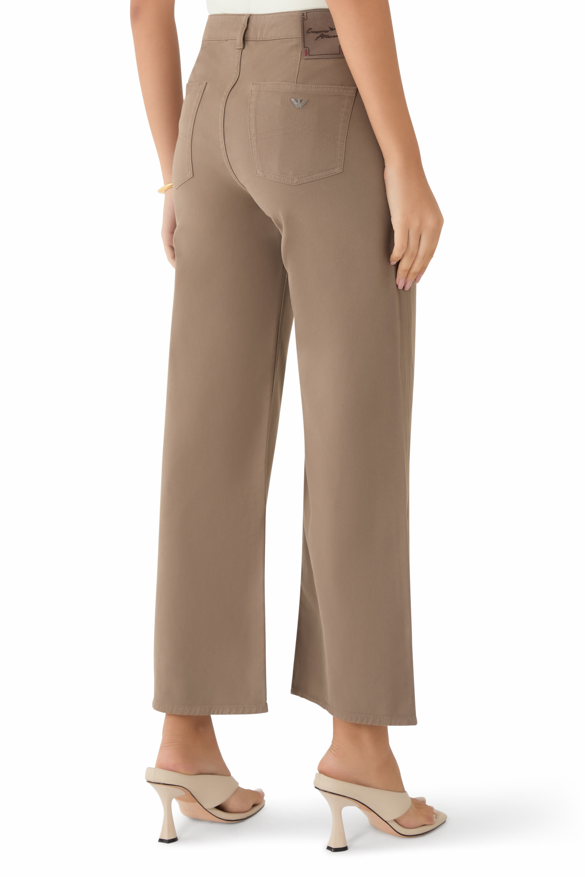 بنطال جينز جاي 33 بقصة ساق واسعة وخصر متوسط الإرتفاع وحافة قصيرة