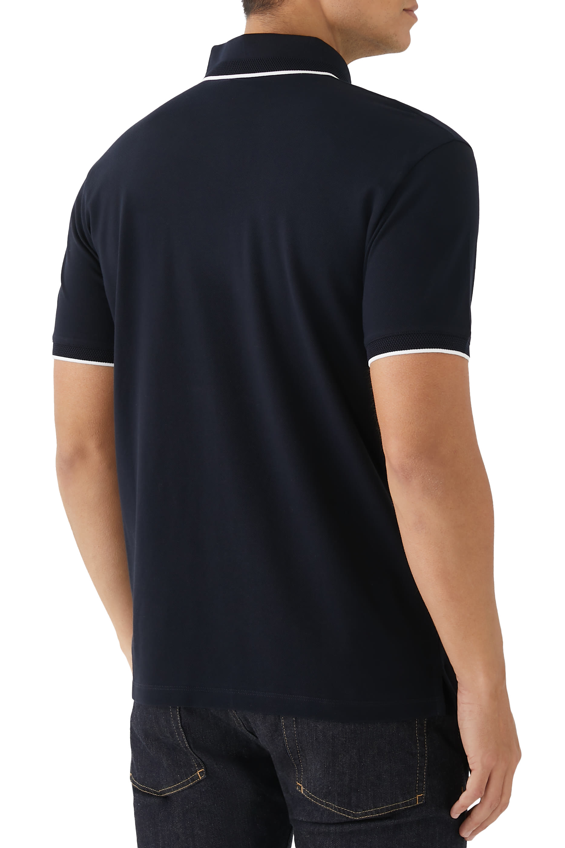 قميص بولو بشعار الماركة بحجم صغير