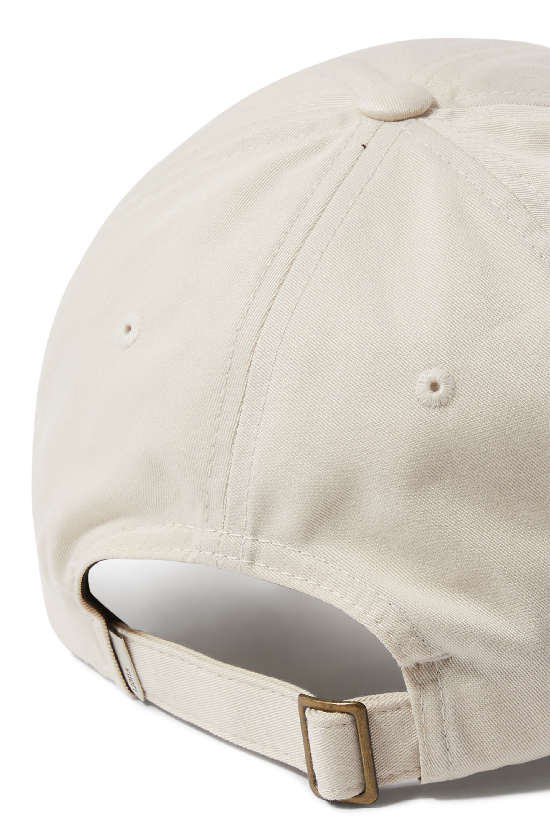 قبعة في 1 داد 2.0