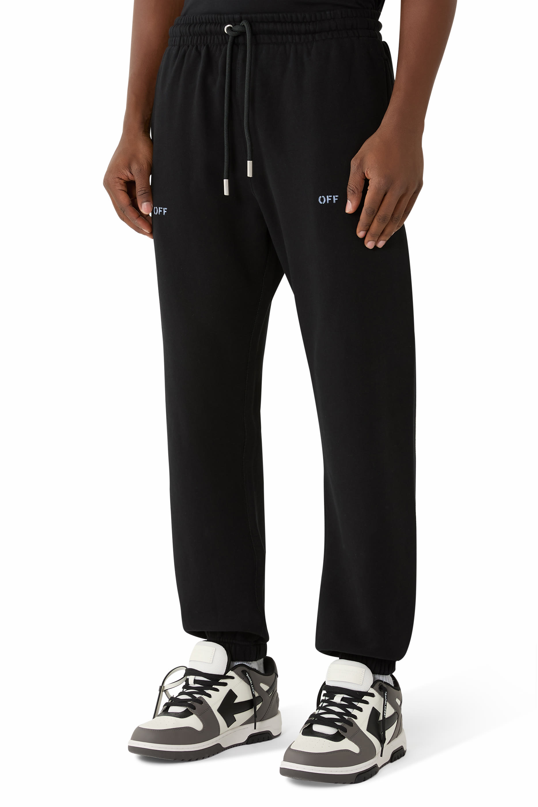 بنطال رياضي بشعار الماركة ستنسل