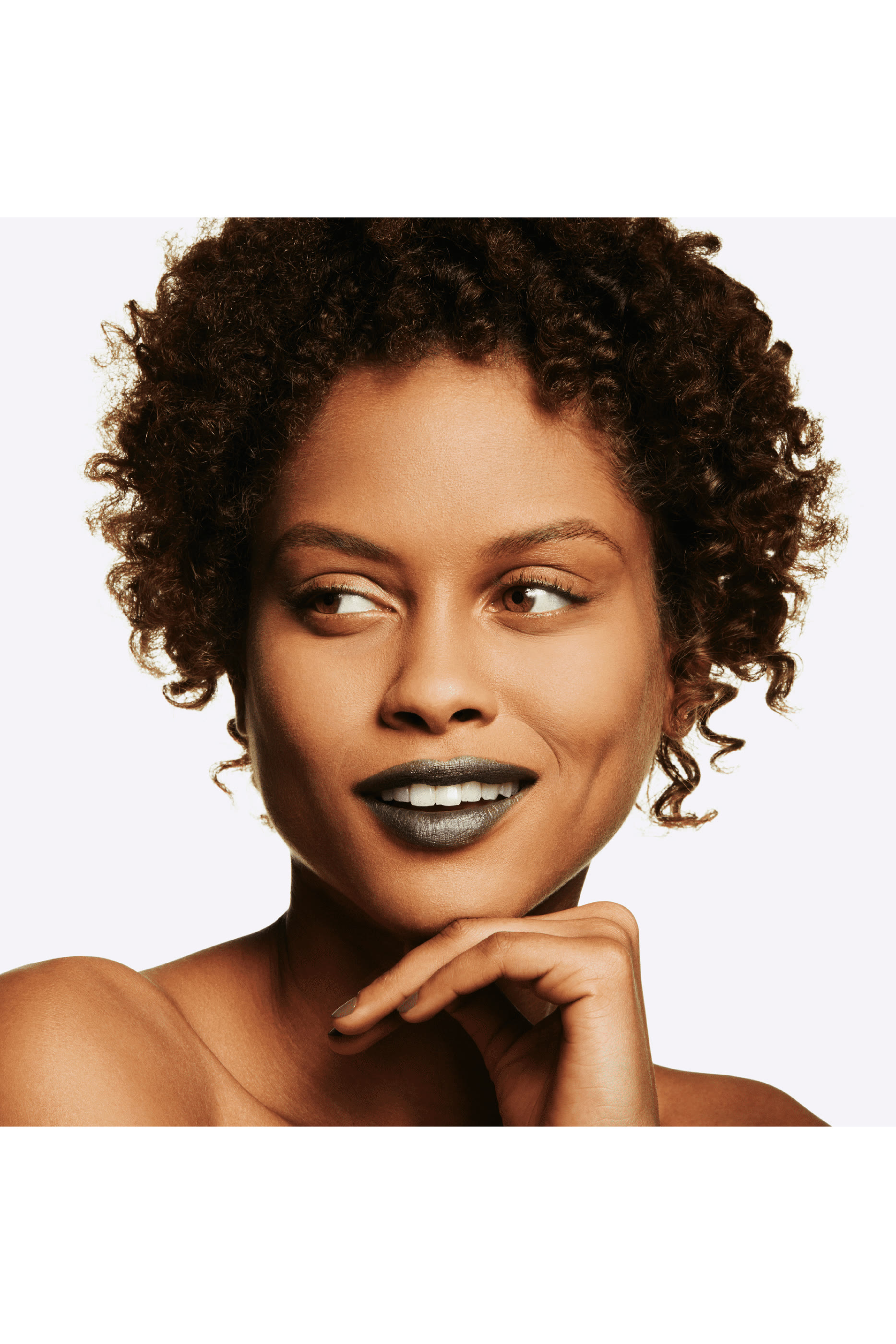 خافي عيوب البشرة برو يدوم طويلاً