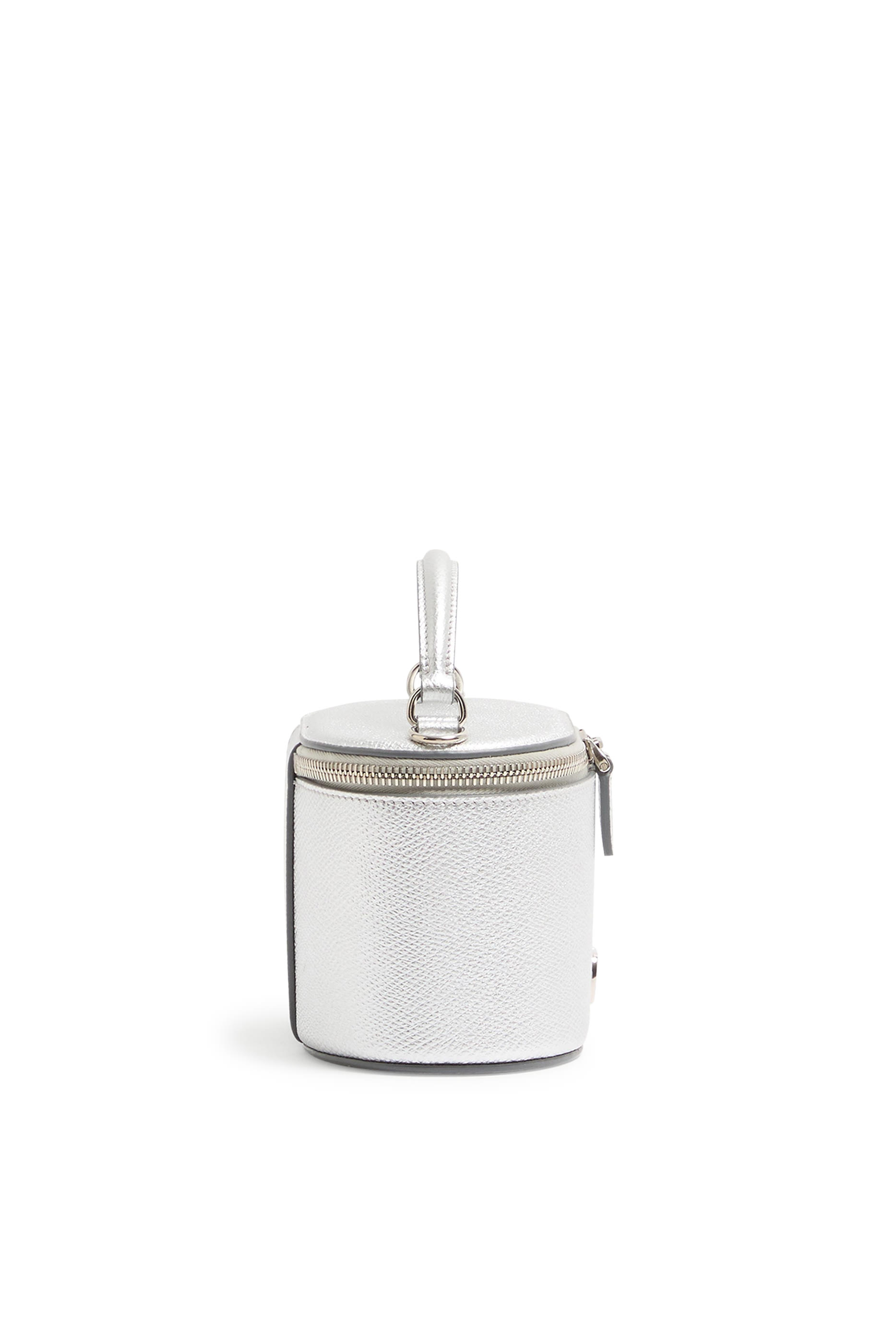 حقيبة مستحضرات تجميل صغيرة مزينة بشعار الماركة