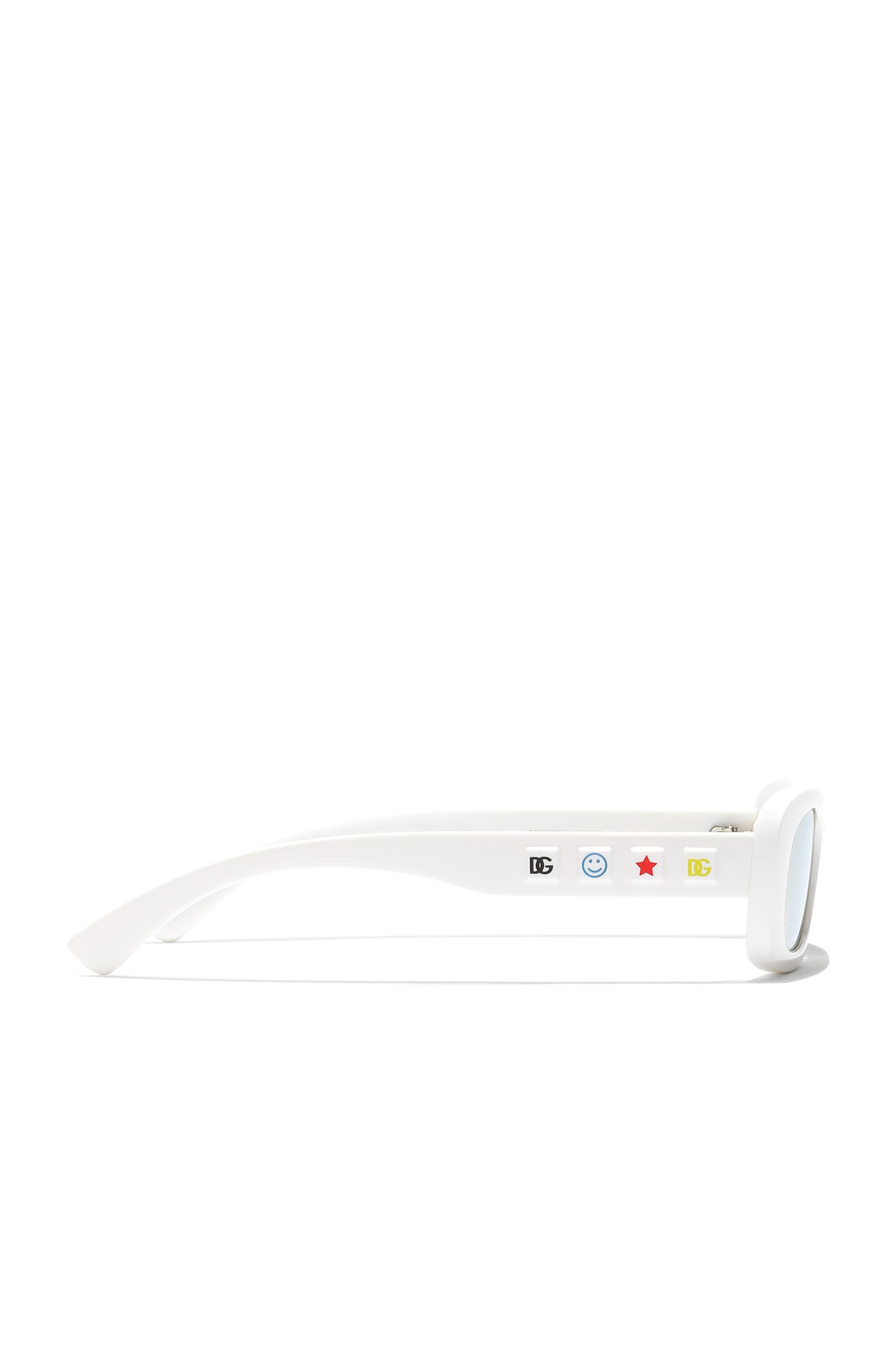 نظارة شمسية بحلية بشعار الماركة للأطفال