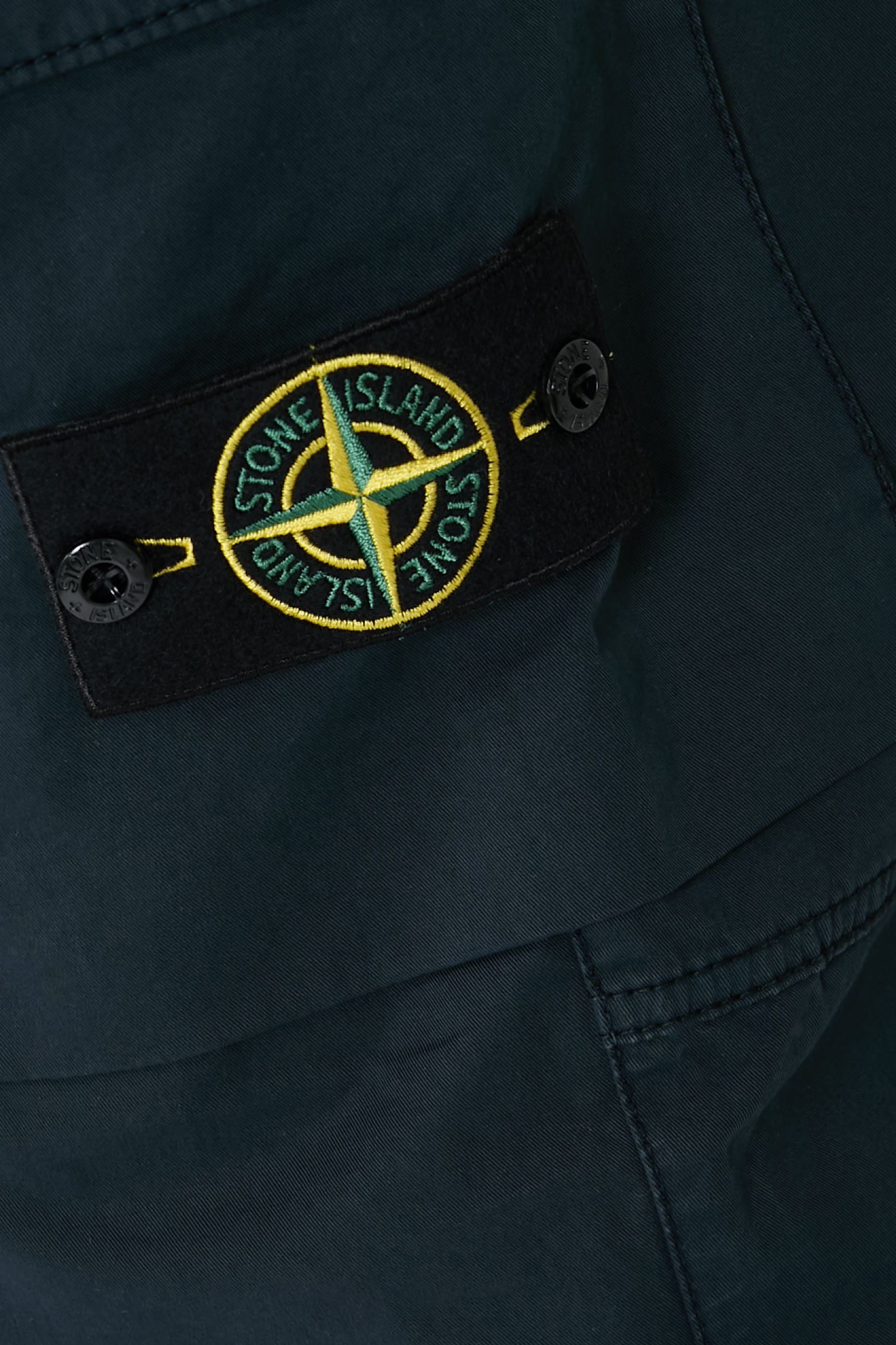 بنطال كارجو بقصة عادية ضيقة من الأسفل