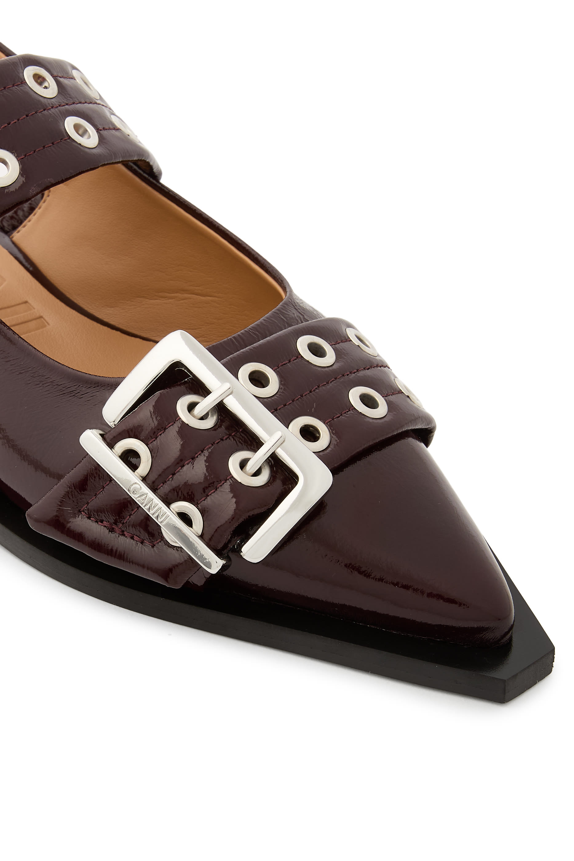 حذاء بالرينا فيمينن بإبزيم