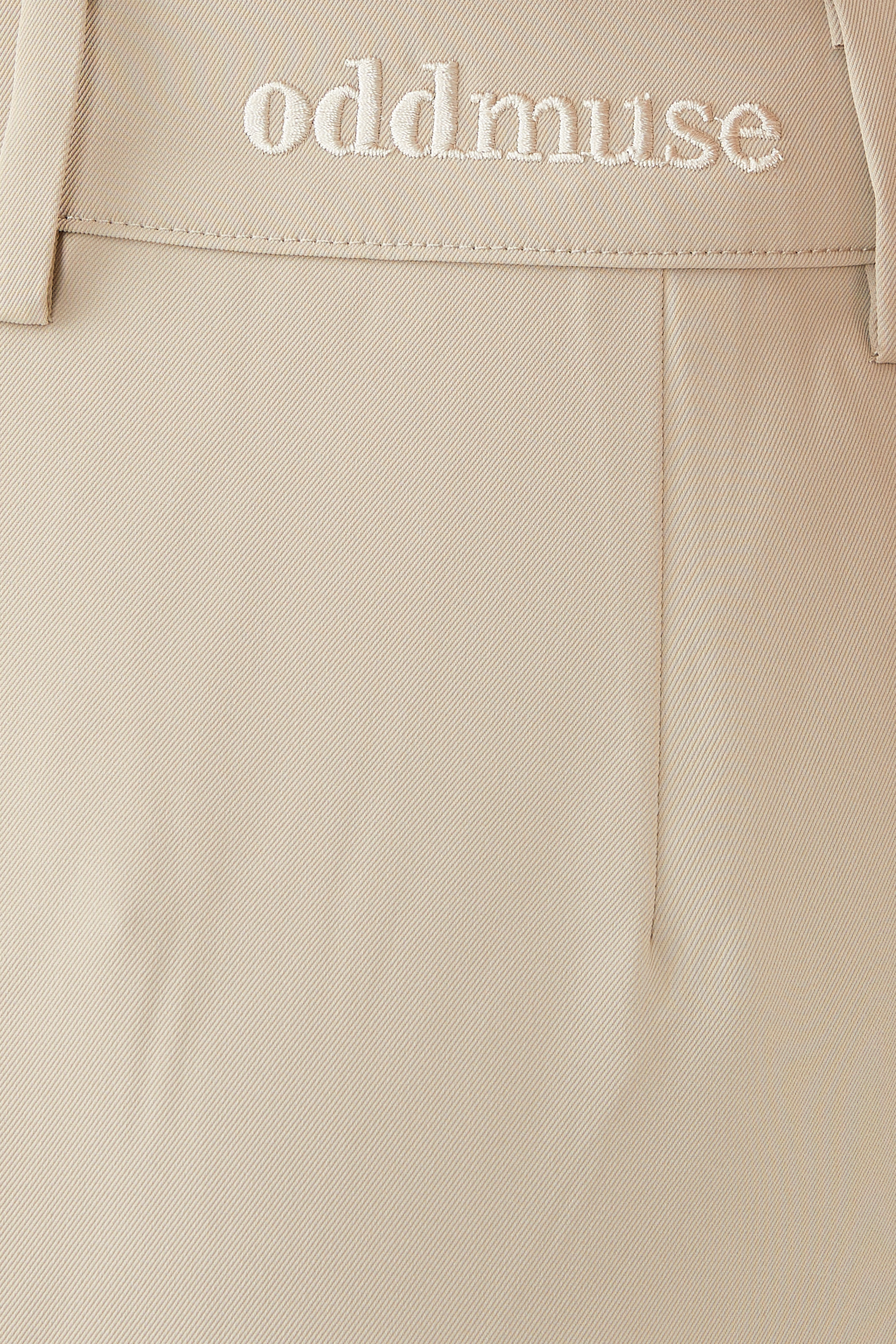 تنورة ألتميت ميوز متوسطة الطول