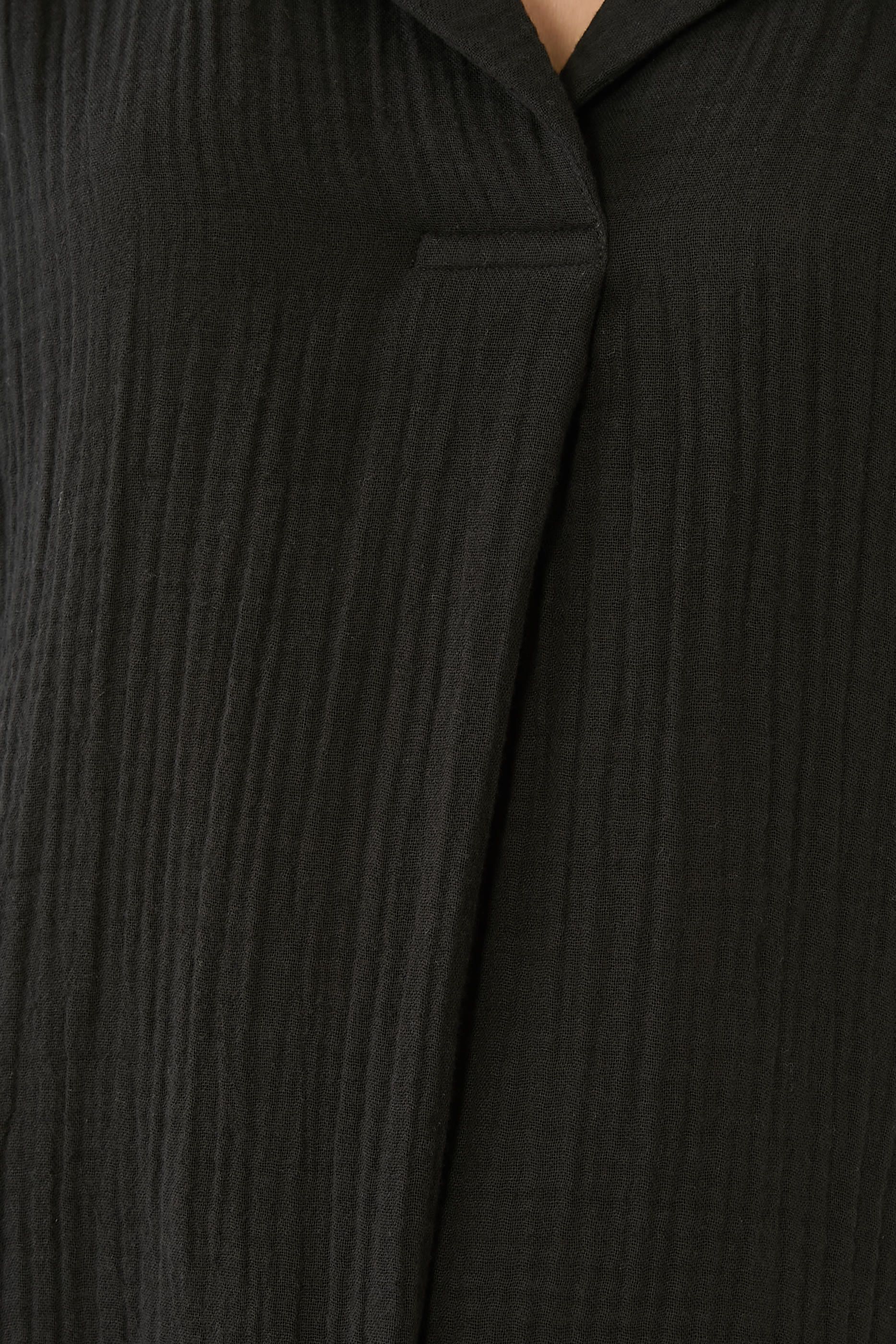 بلوزة بطيات صدر V قطن عضوي خفيف