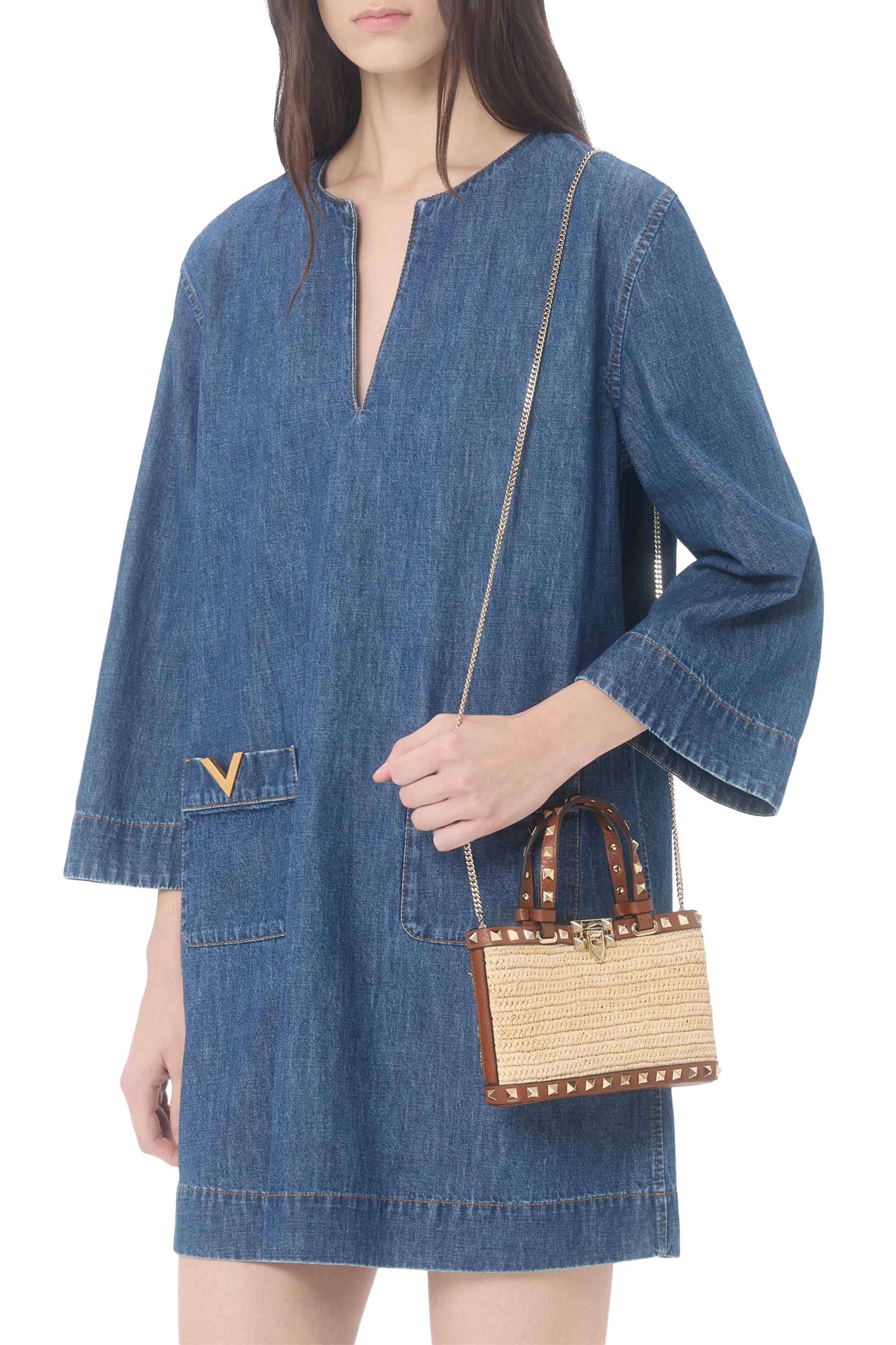 حقيبة يد صغيرة بحلي هرمية خوص