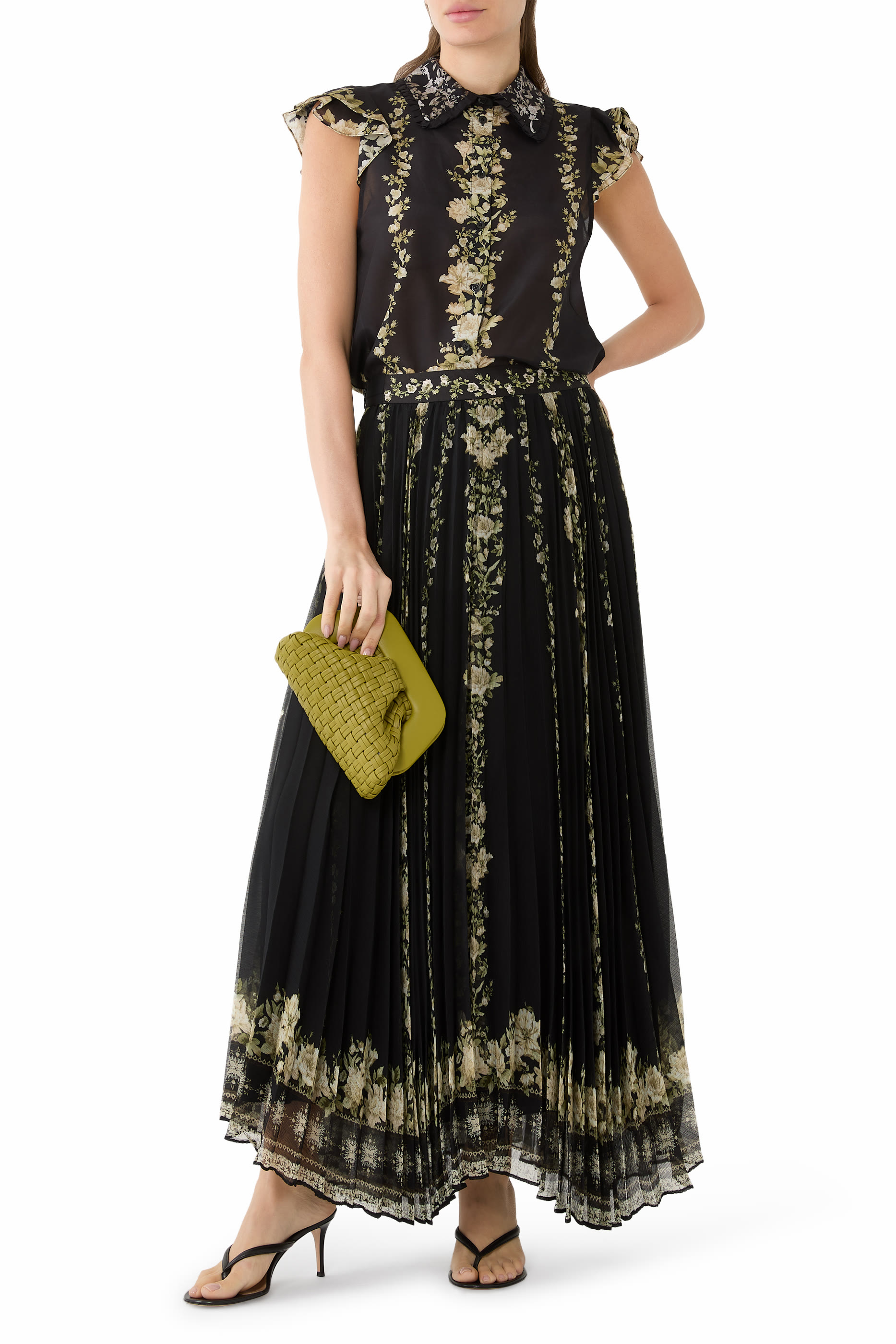 تنورة كاتز طويلة بطيات