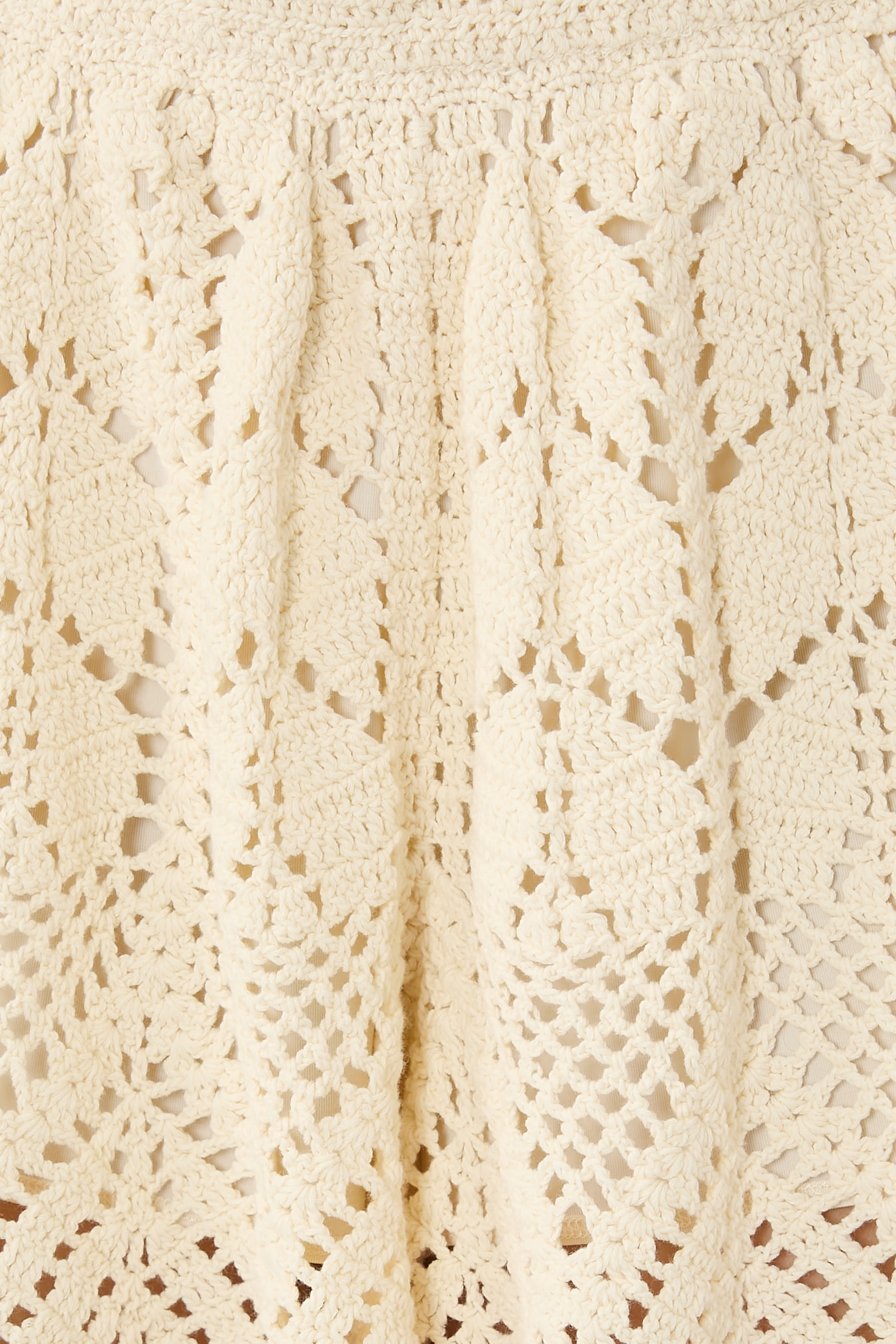 شورت أويكن دانتيل كروشيه 