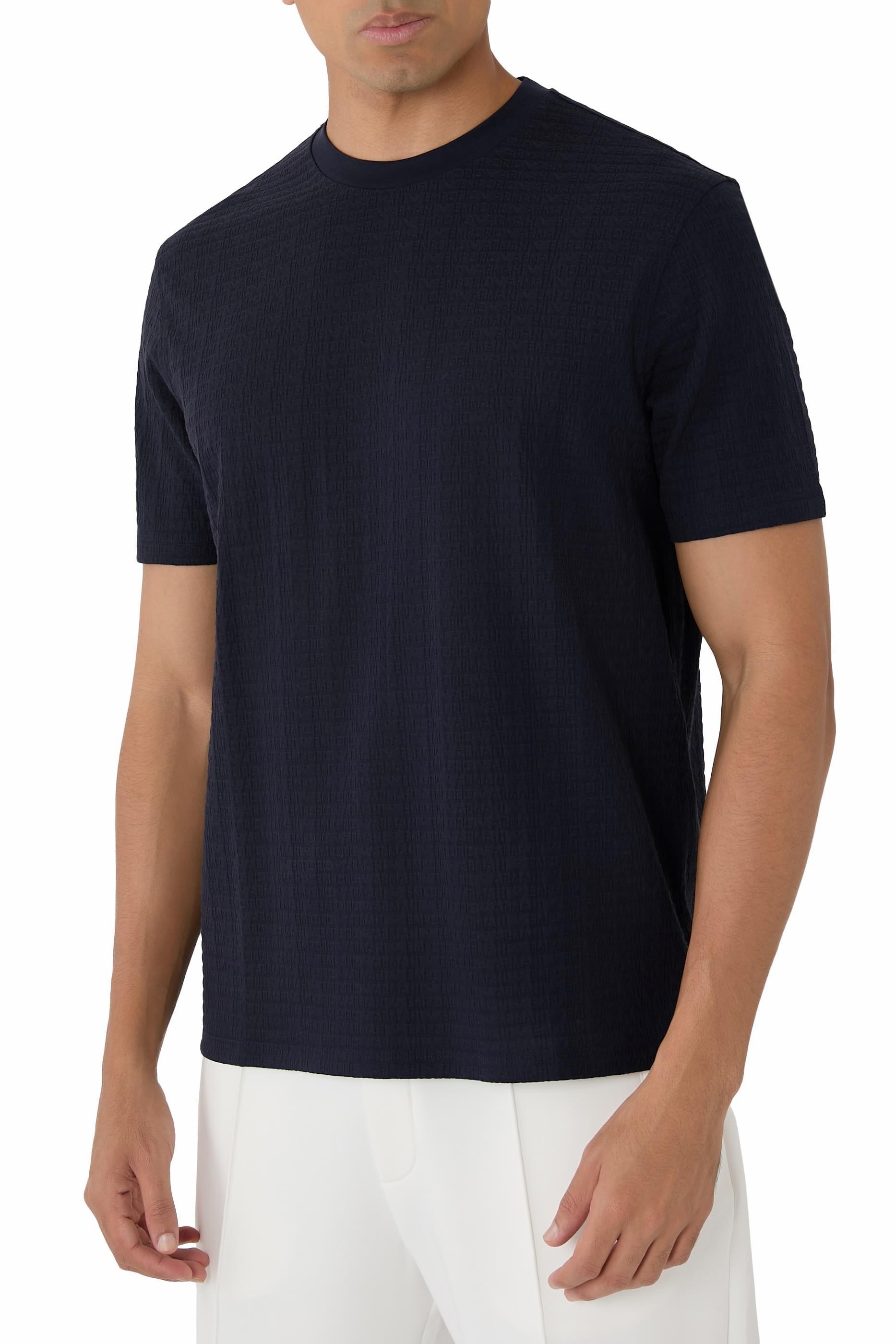 تيشيرت بنقشة شعار الماركة بحجم صغير