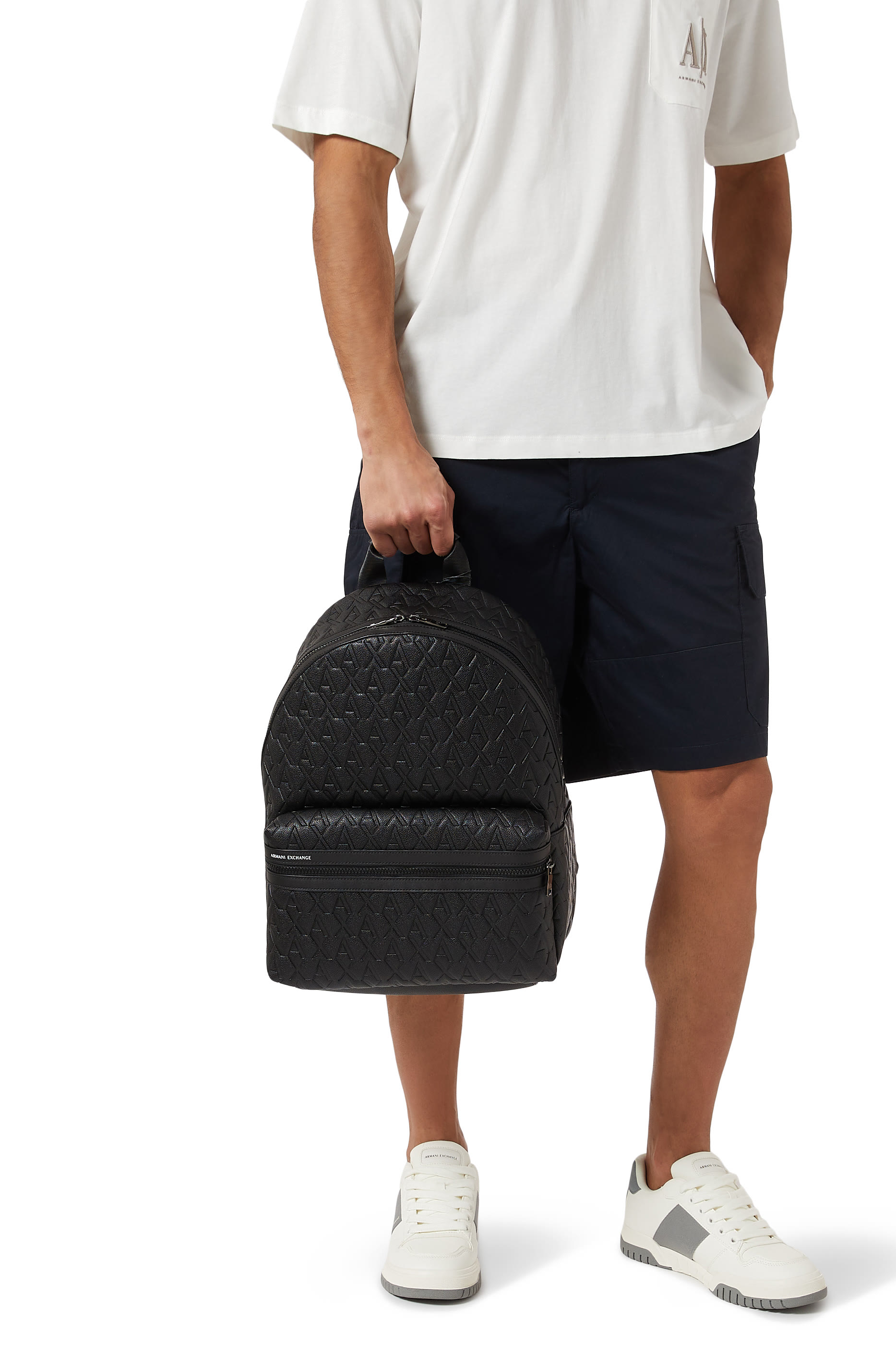 حقيبة ظهر ليام مزينة كليا بشعار الماركة