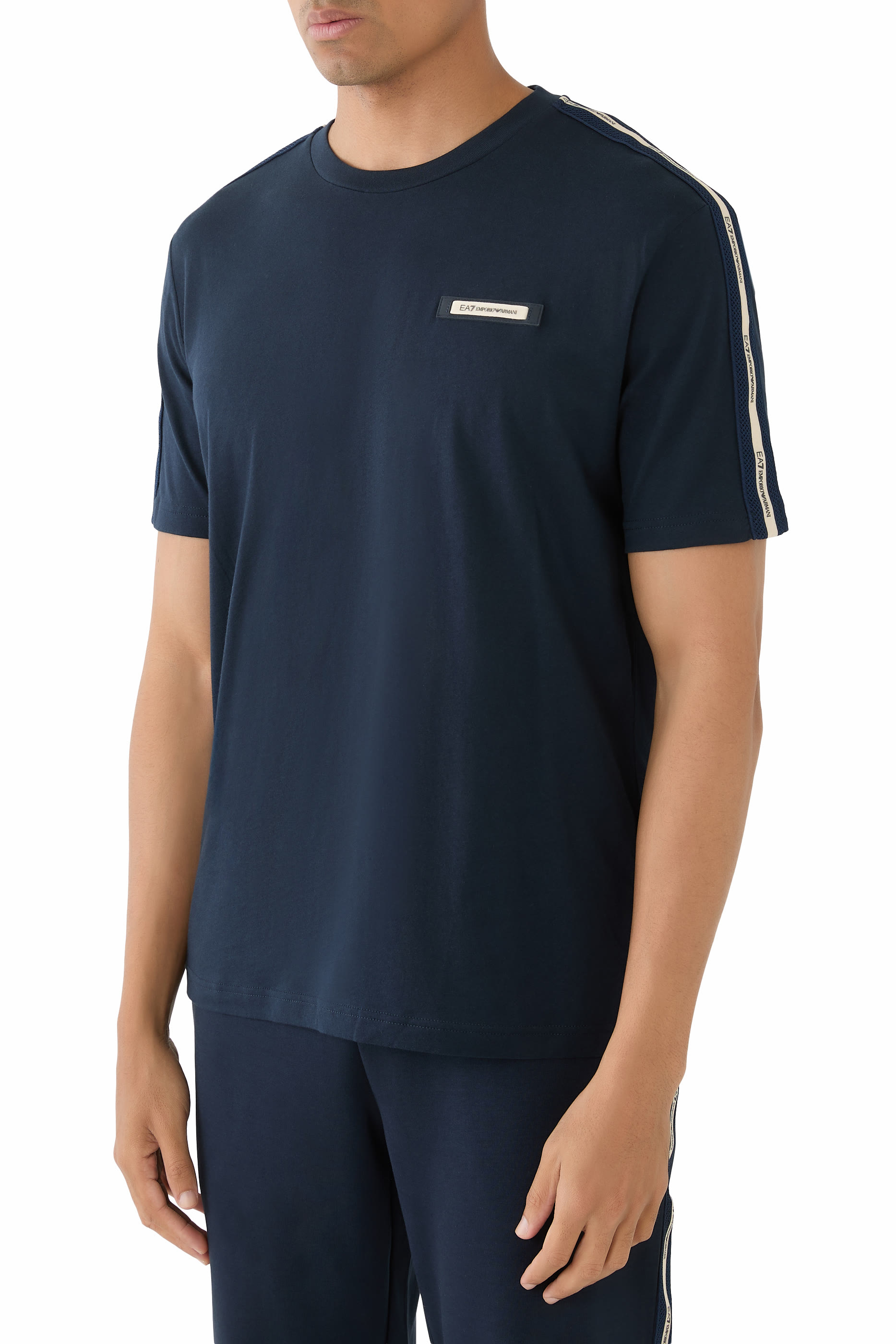 تيشيرت بشعار الماركة