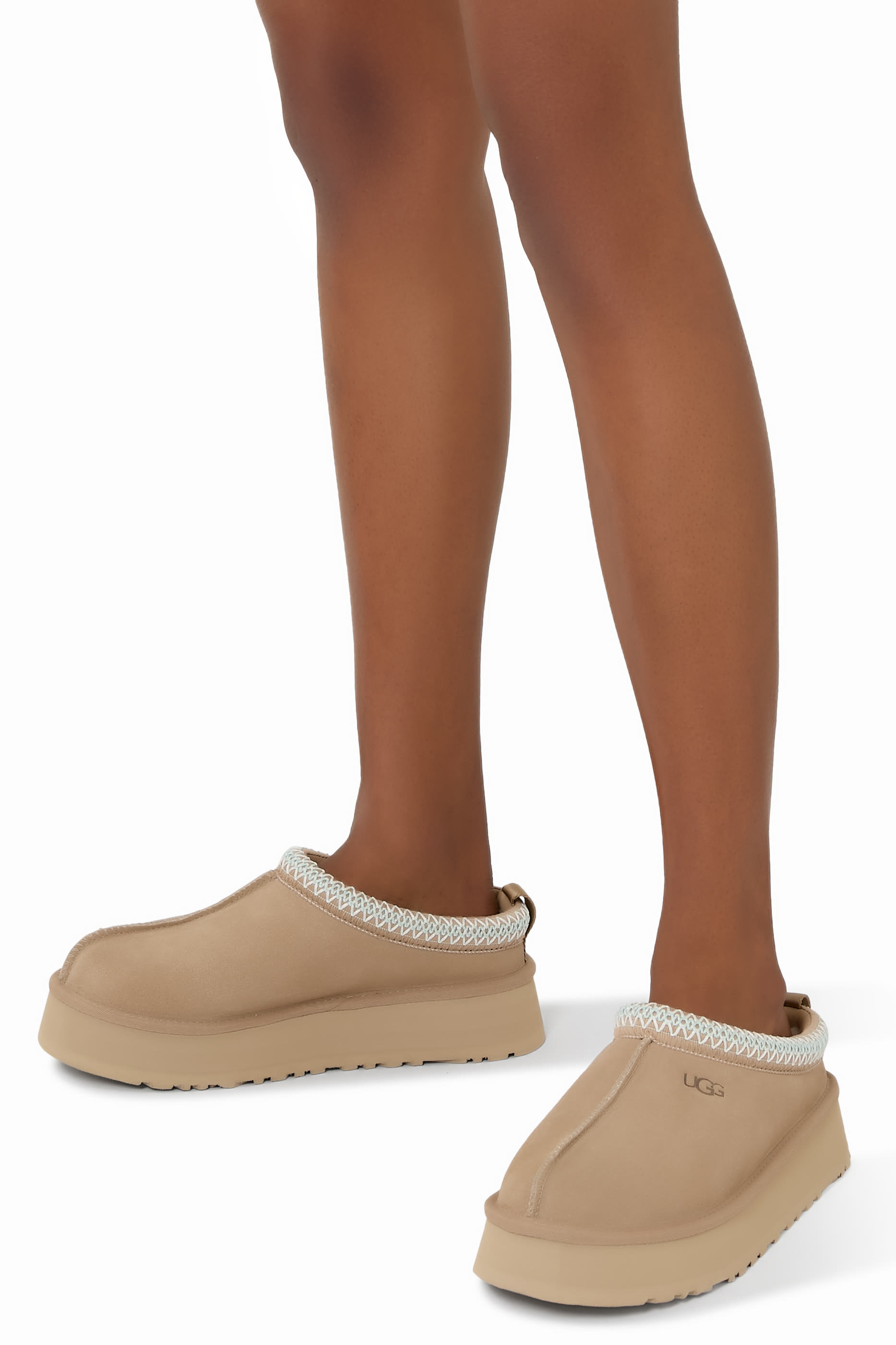 حذاء تاز مفتوح من الخلف II 