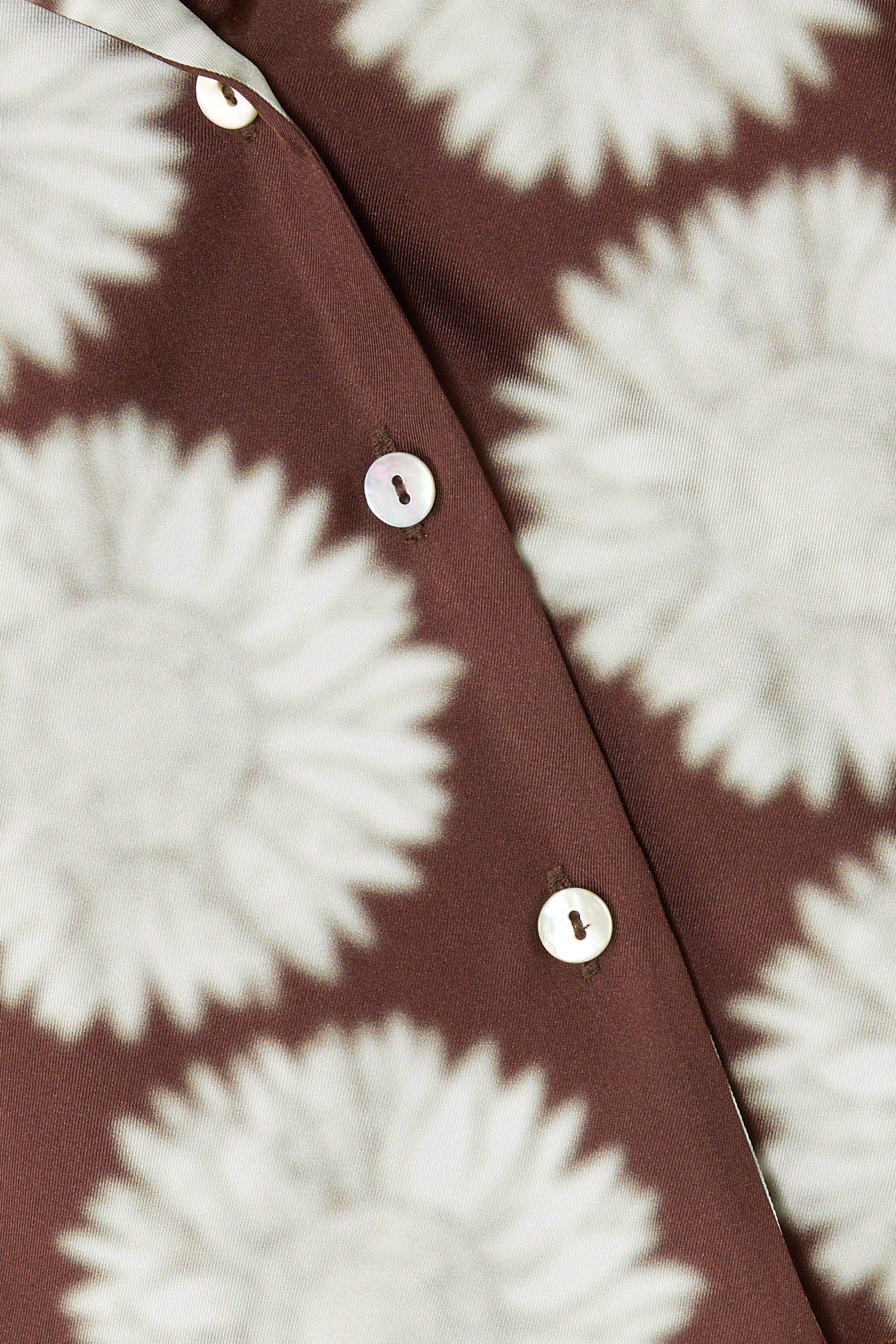 قميص لينكولن