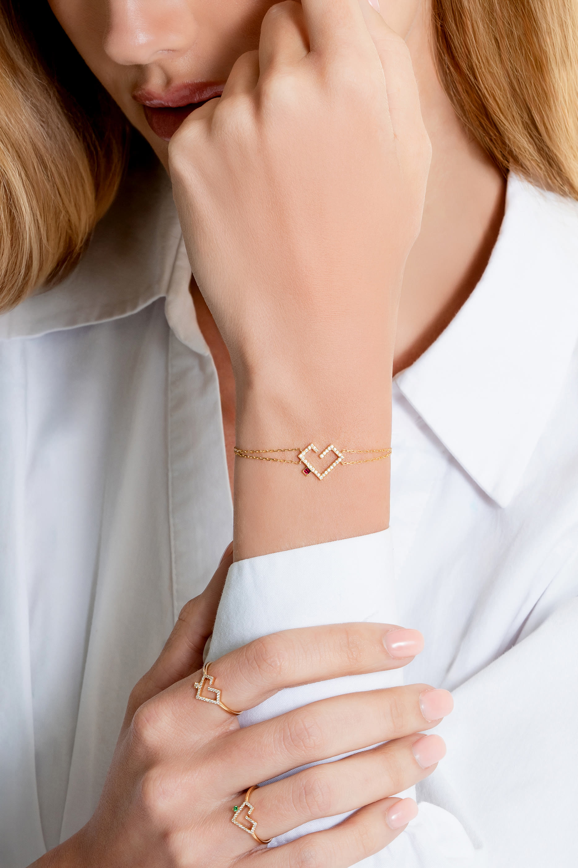 سوار حي مرصع بماس بالكامل وياقوت، ذهب أصفر عيار 18