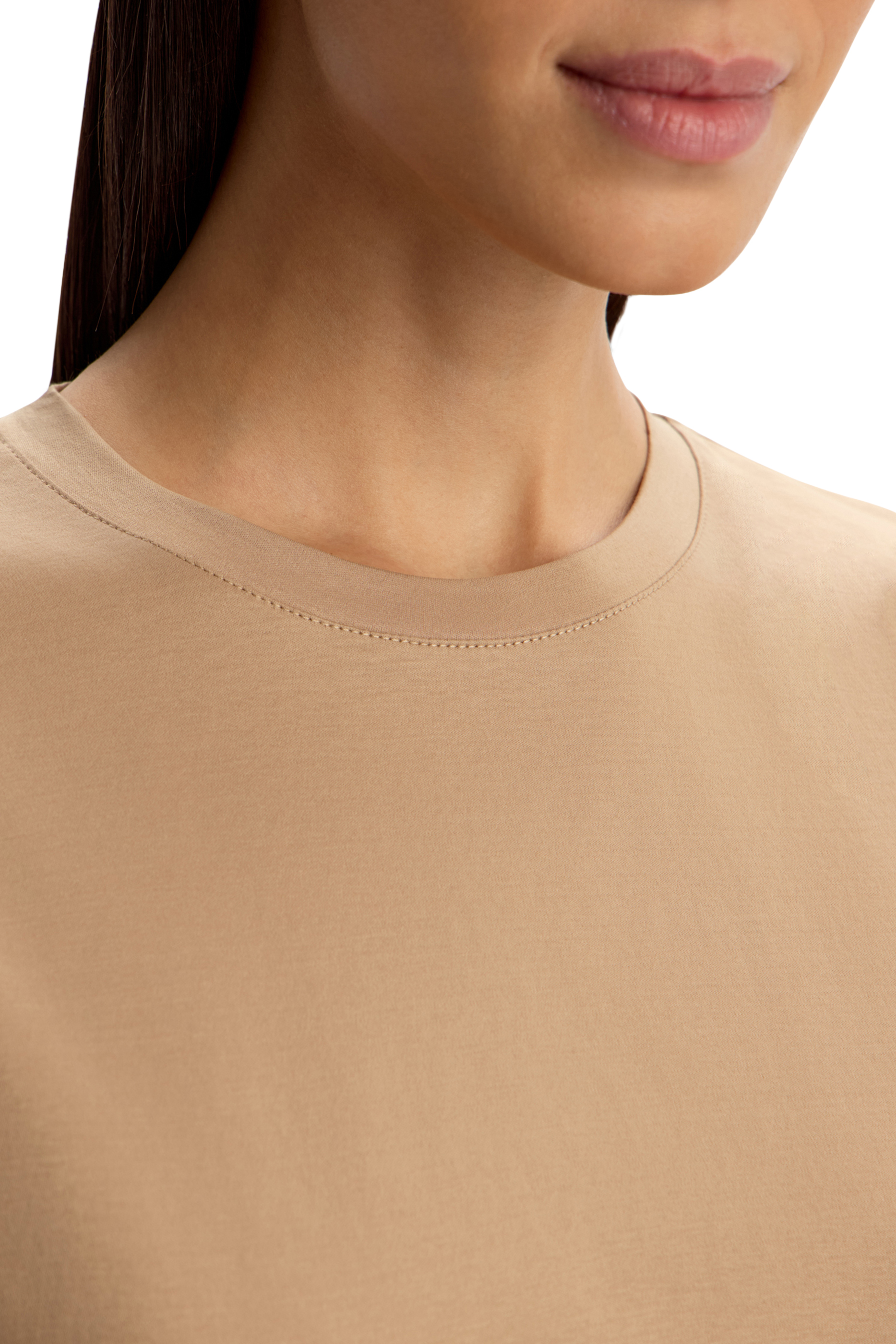 تيشيرت بقصة مريحة