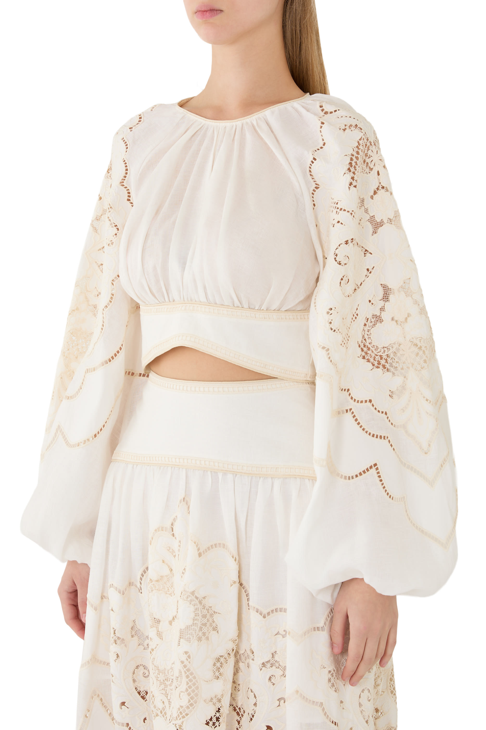 بلوزة دايلايت مطرزة