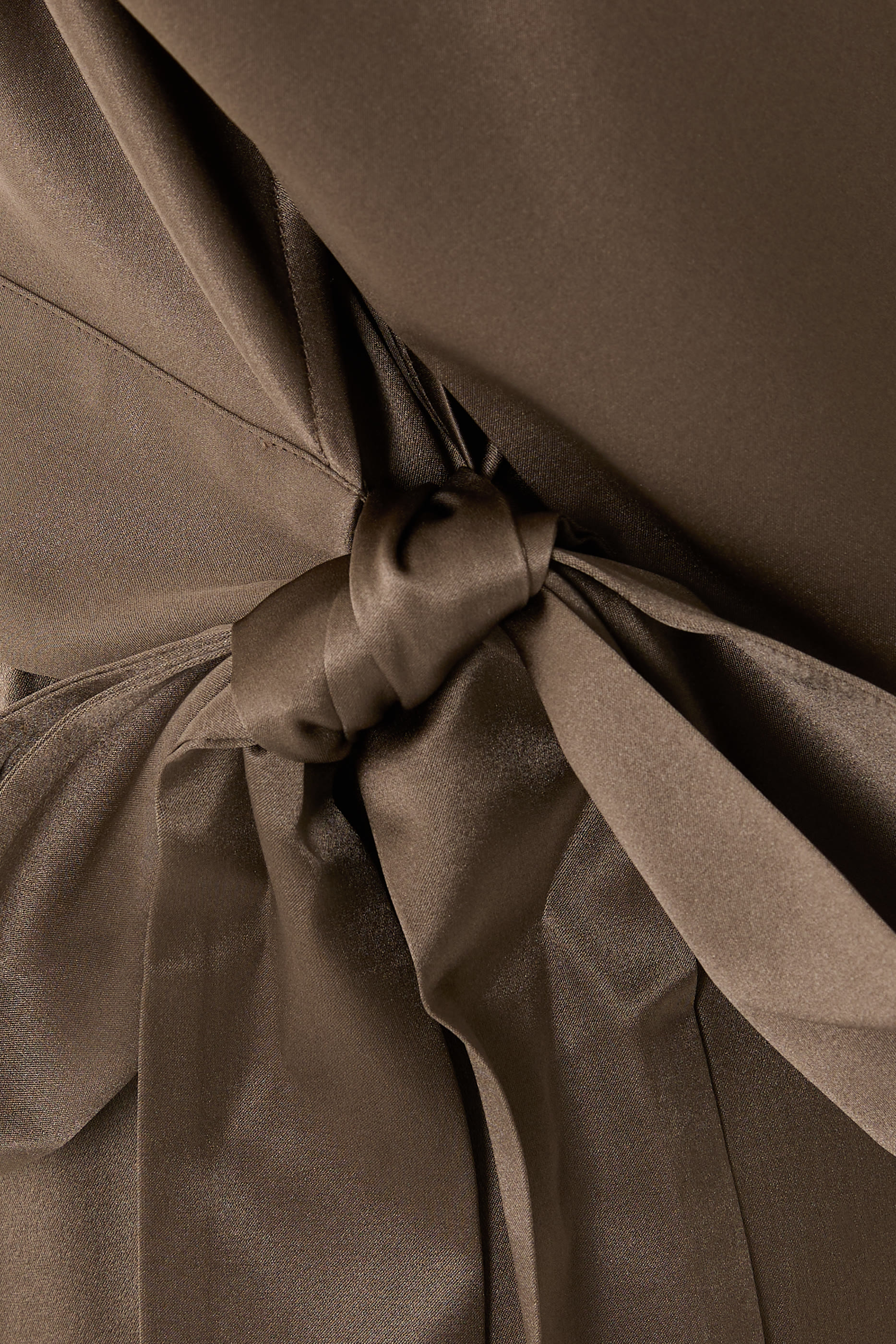 بلوزة فيبي حرير