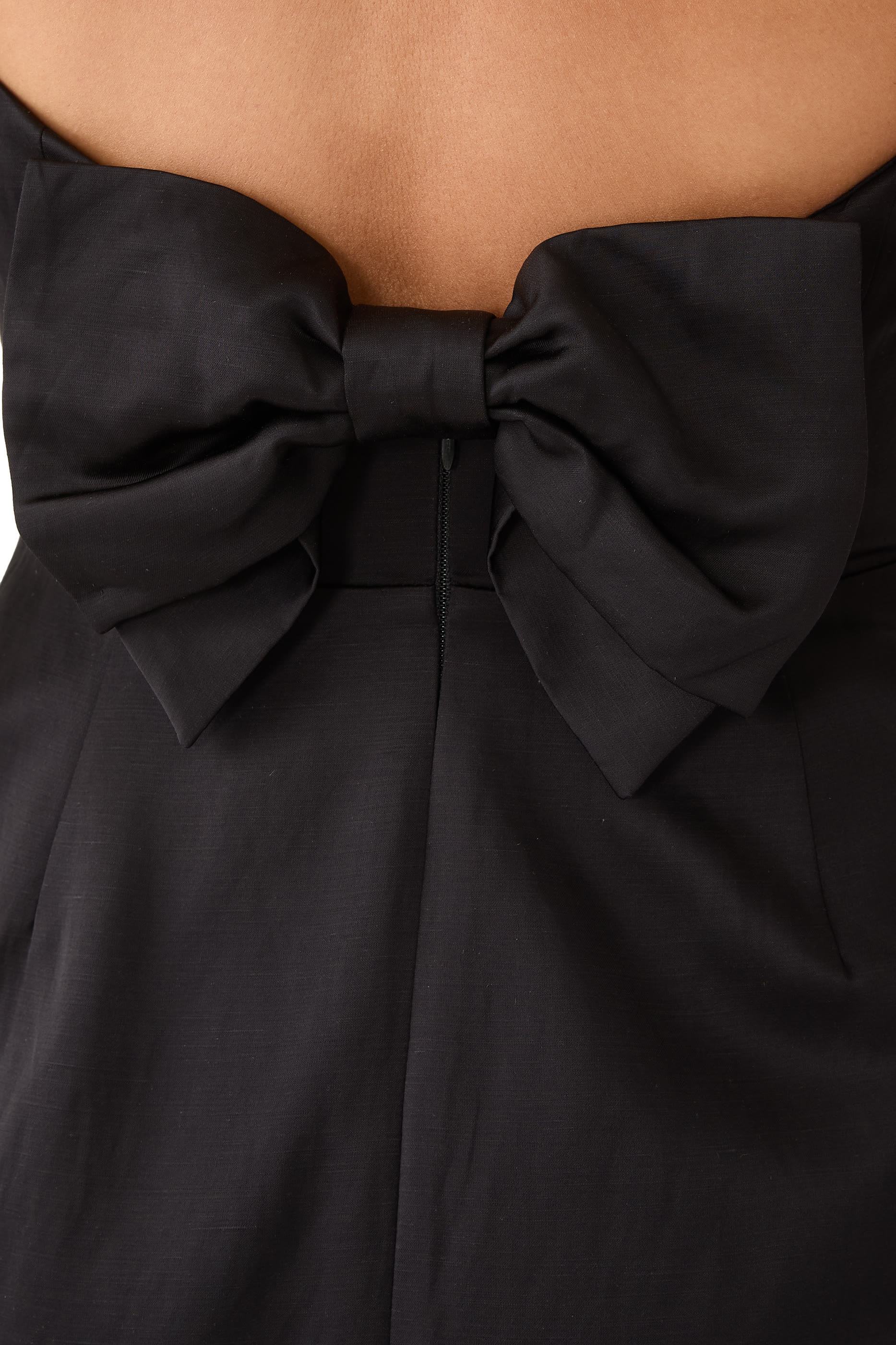 فستان روميو بلا حمالات