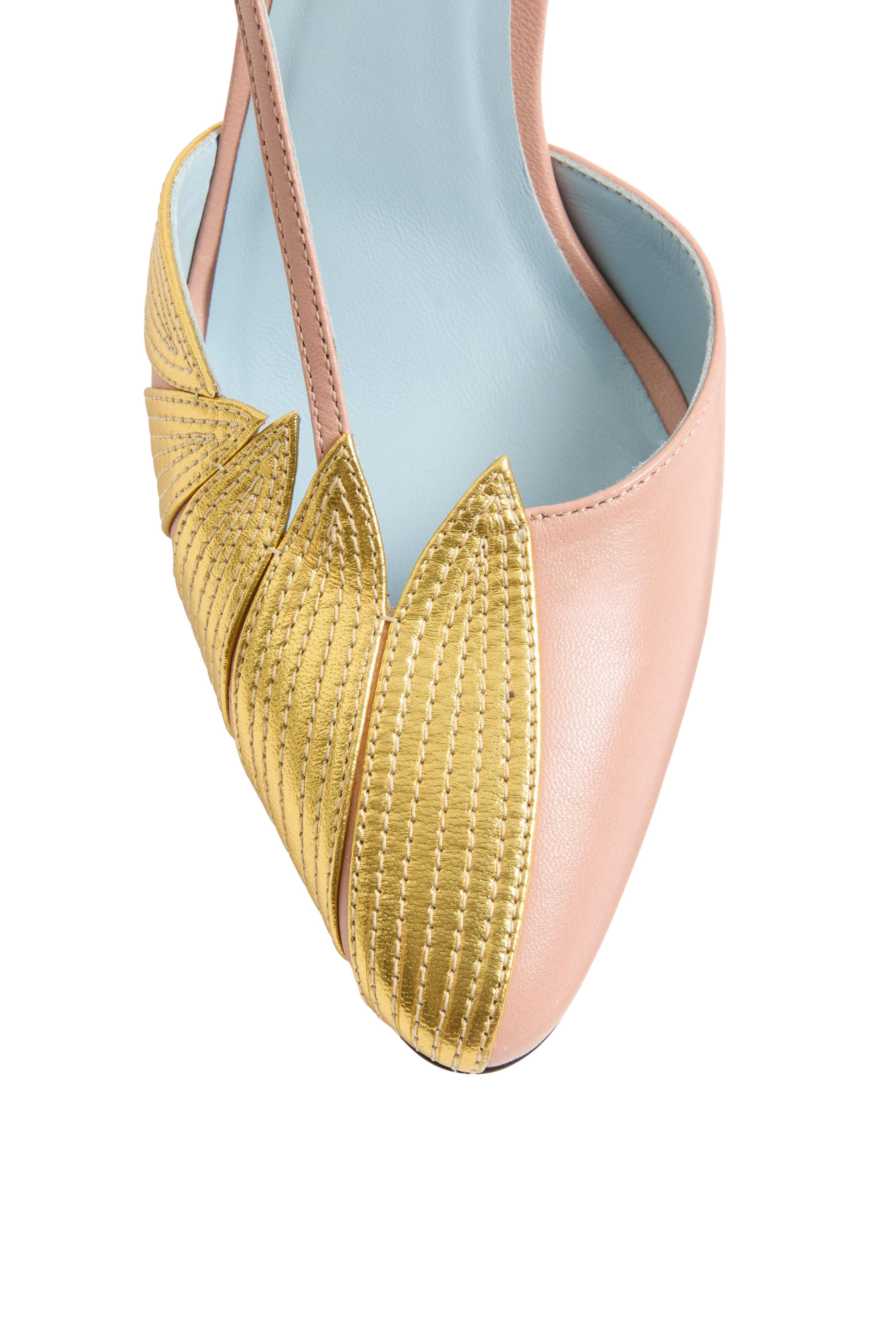 حذاء بسير خلفي 80 مزين بشعار الماركة