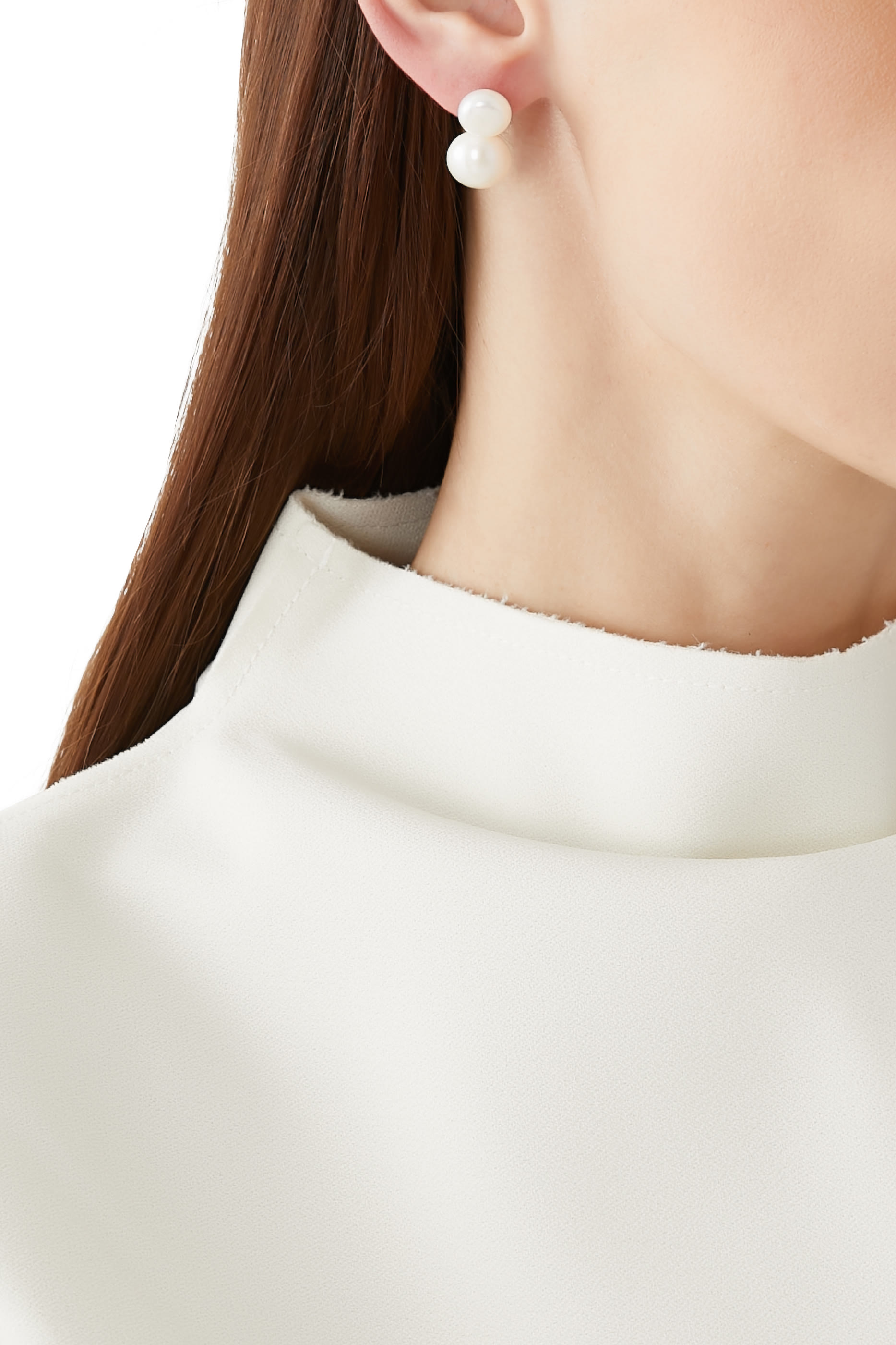 أقراط بيانكا مرصعة بلؤلؤ مياه عذية، فضة استرلينية مطلية بفرميل عيار 14