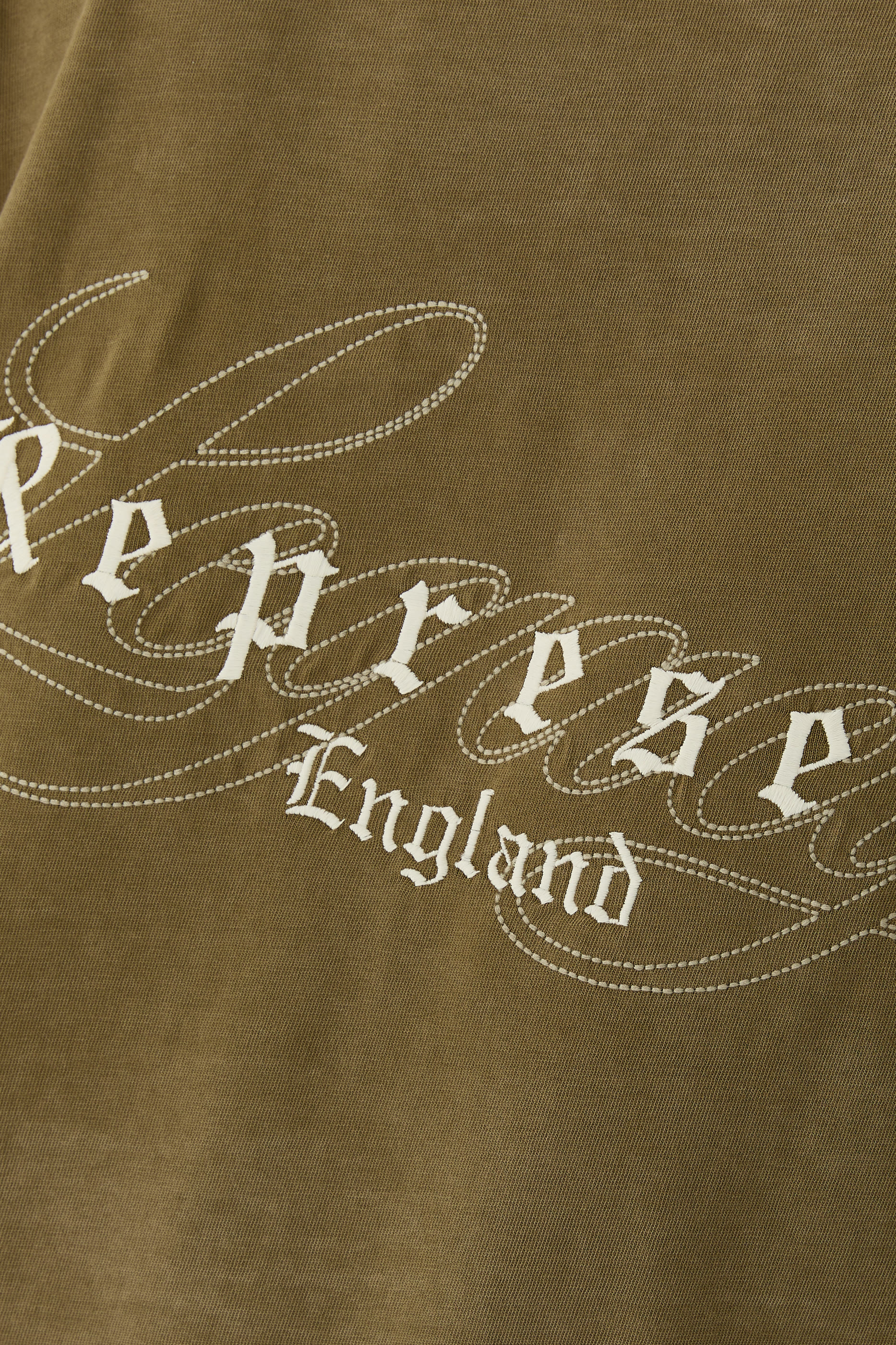 تيشيرت ليغاسي مزين بطبعات بالكامل