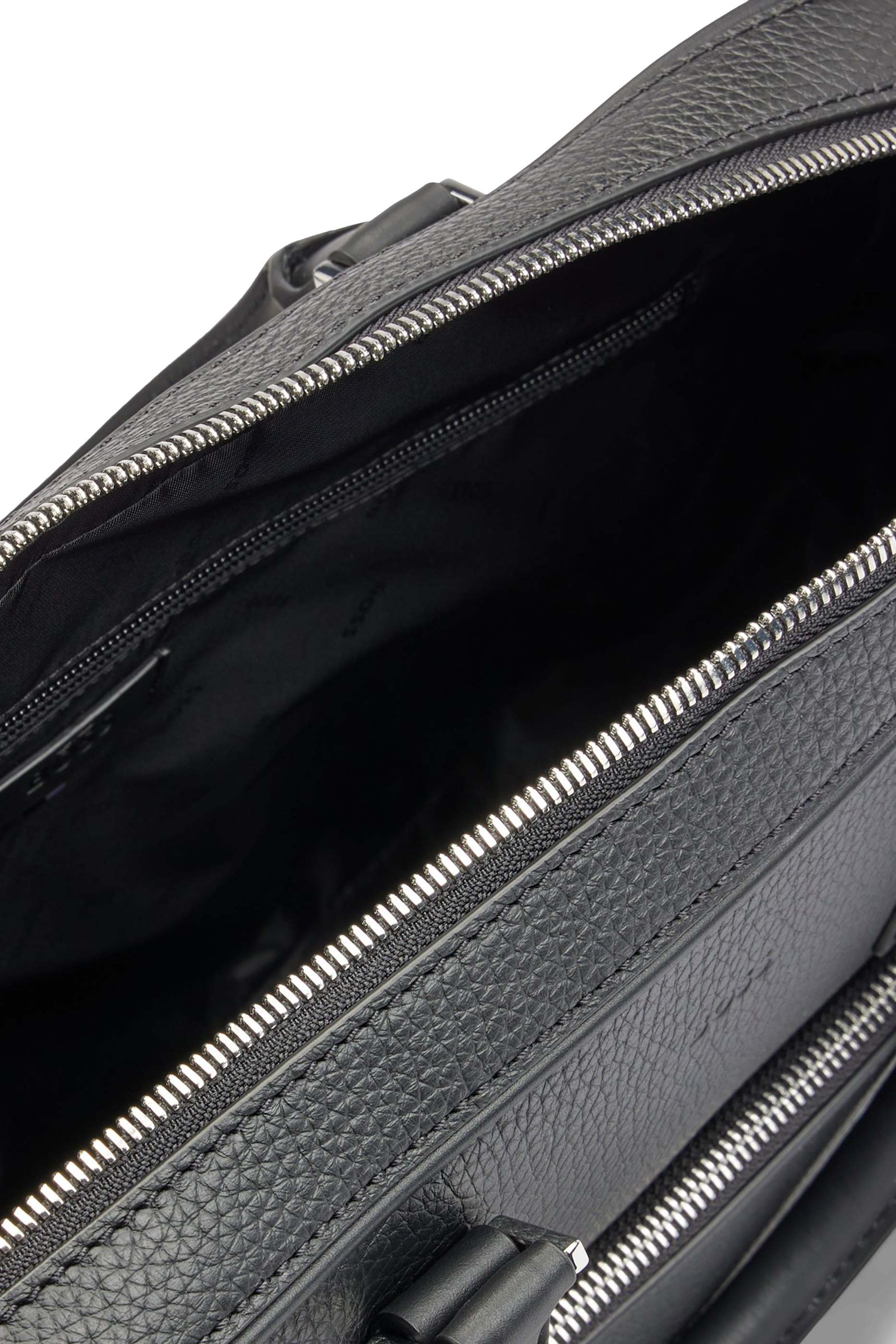 حقيبة عمل نيو كروس تاون