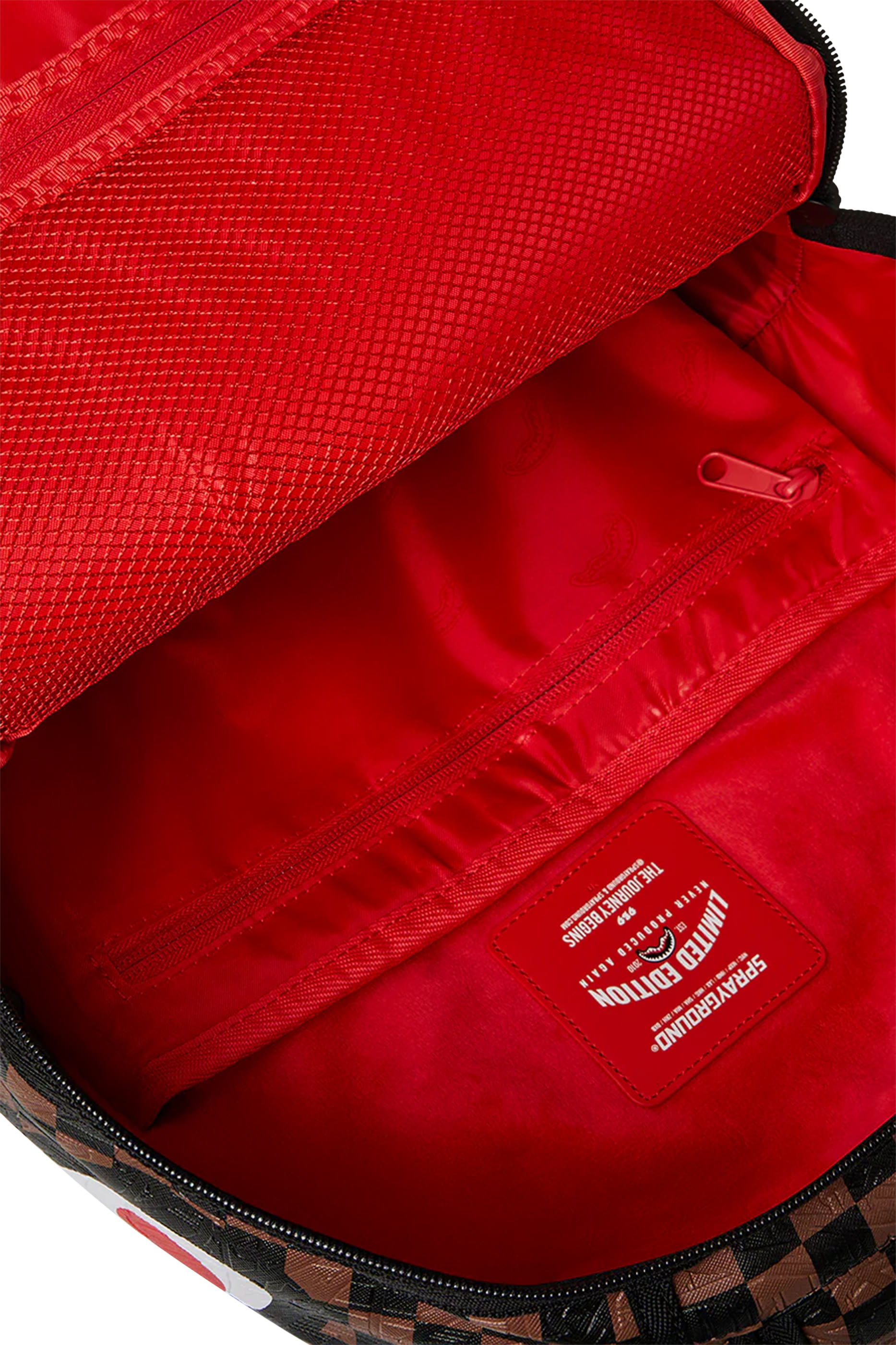 حقيبة ظهر بنقشة مربعات للأطفال