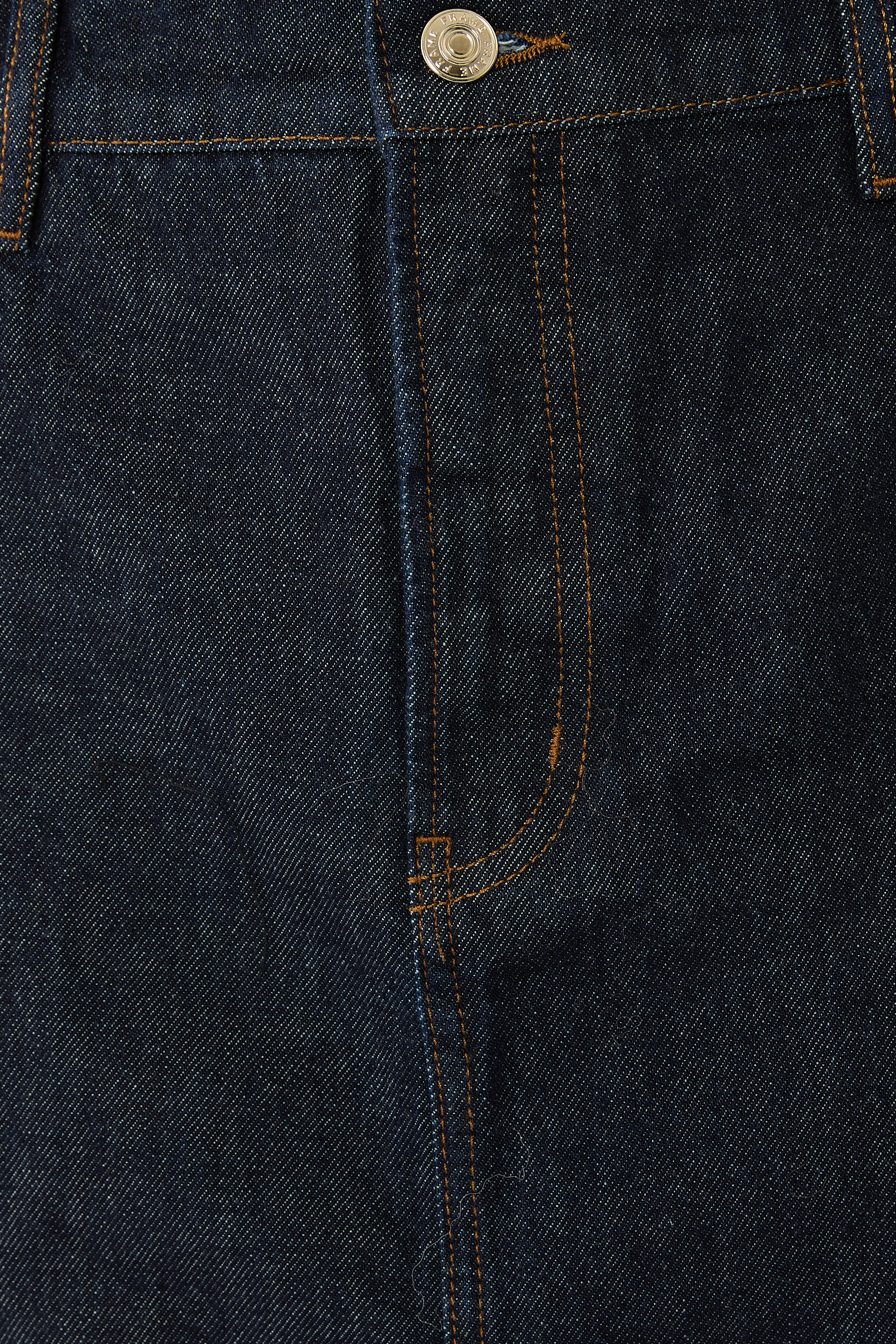 تنورة بقصة ضيقة