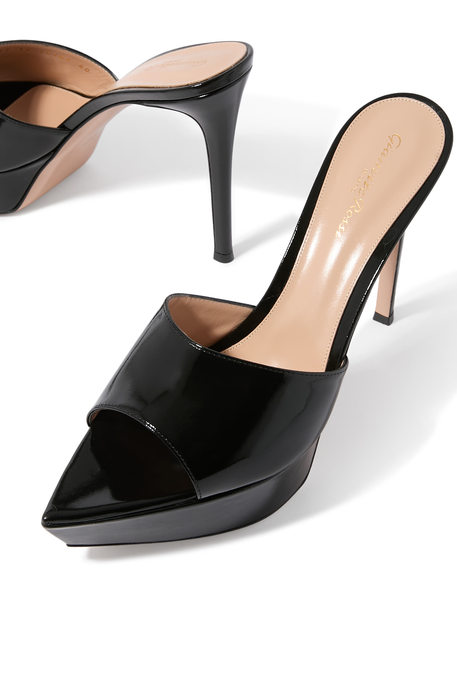 حذاء داشا 85 مفتوح من الخلف جلد لامع